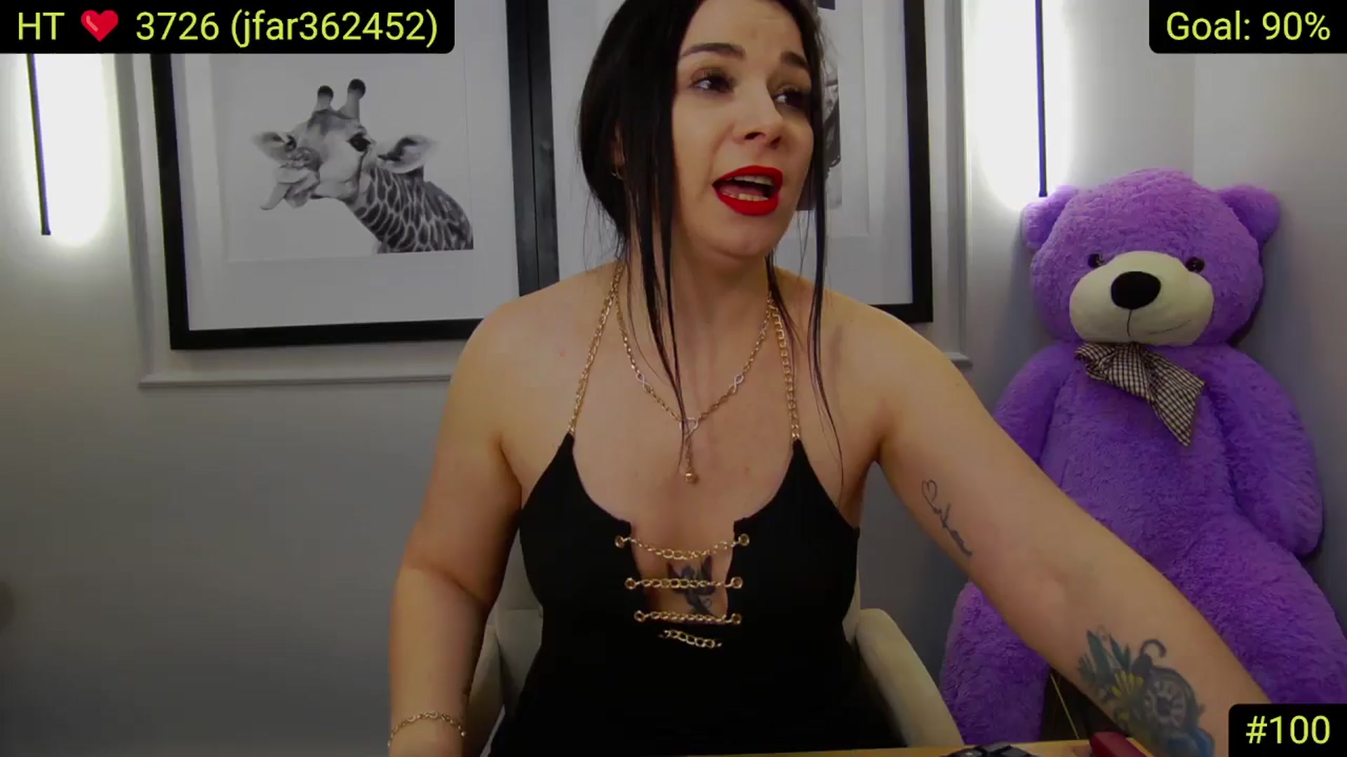 Gallery image thumbnail from AliciaKristal's myfreecams stream on, 04/03/2025, 24:14 image 18 of 20