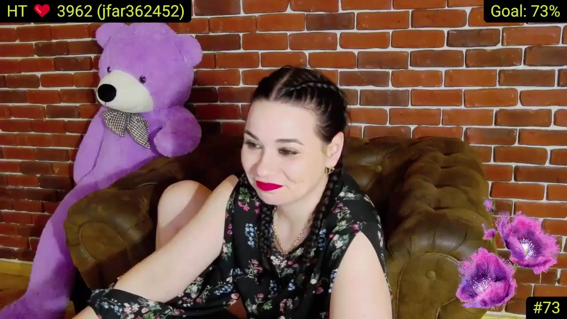 Gallery image thumbnail from AliciaKristal's myfreecams stream on, 04/04/2025, 22:08 image 10 of 20