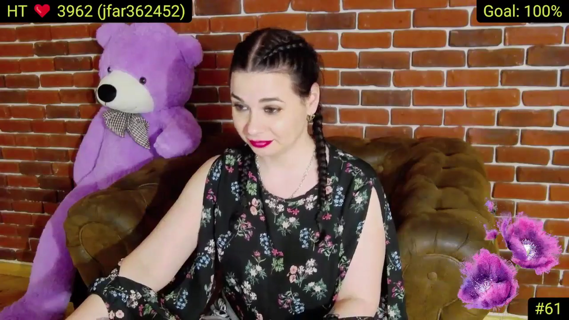 Gallery image thumbnail from AliciaKristal's myfreecams stream on, 04/04/2025, 22:08 image 15 of 20