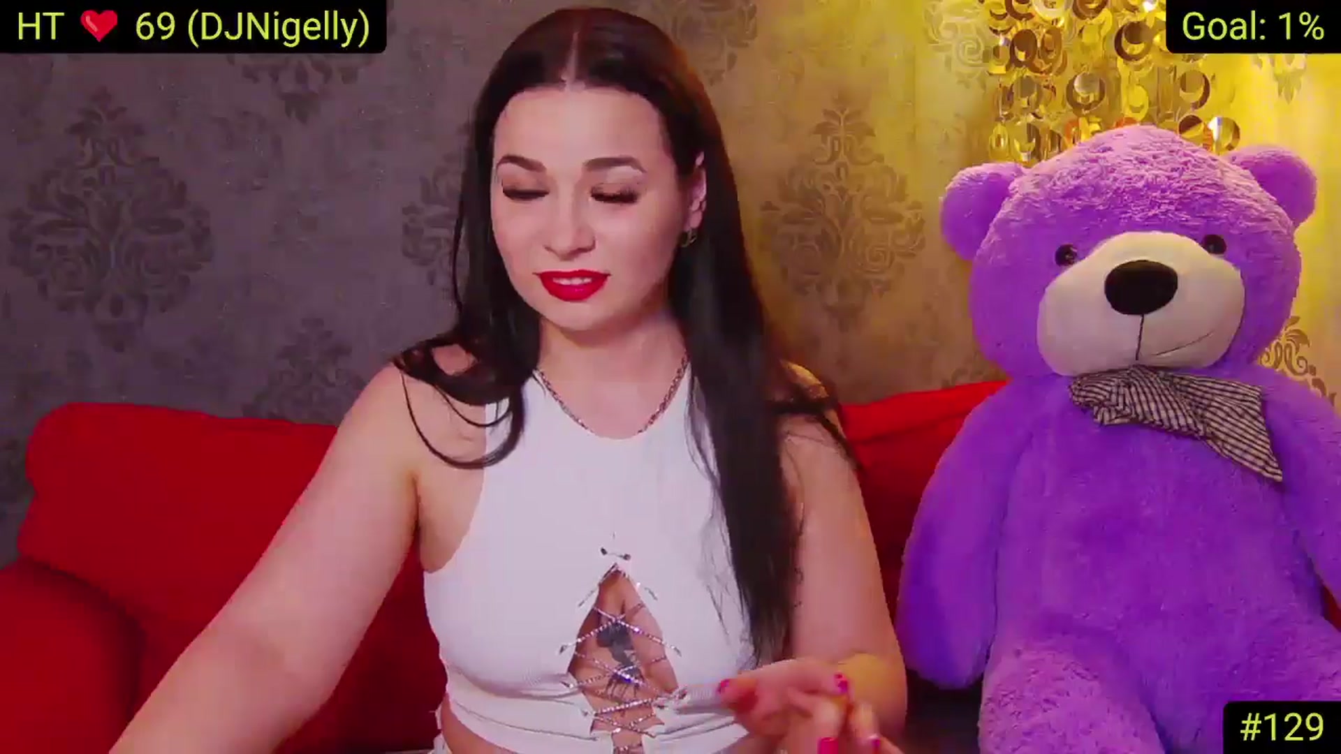 Gallery image thumbnail from AliciaKristal's myfreecams stream on, 04/09/2025, 23:09 image 2 of 20