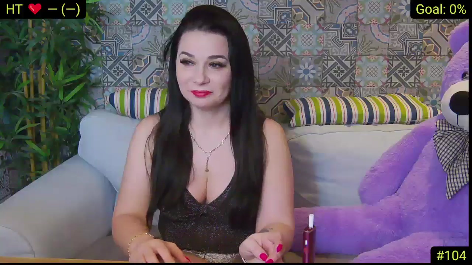 Gallery image thumbnail from AliciaKristal's myfreecams stream on, 04/10/2025, 22:40 image 7 of 20