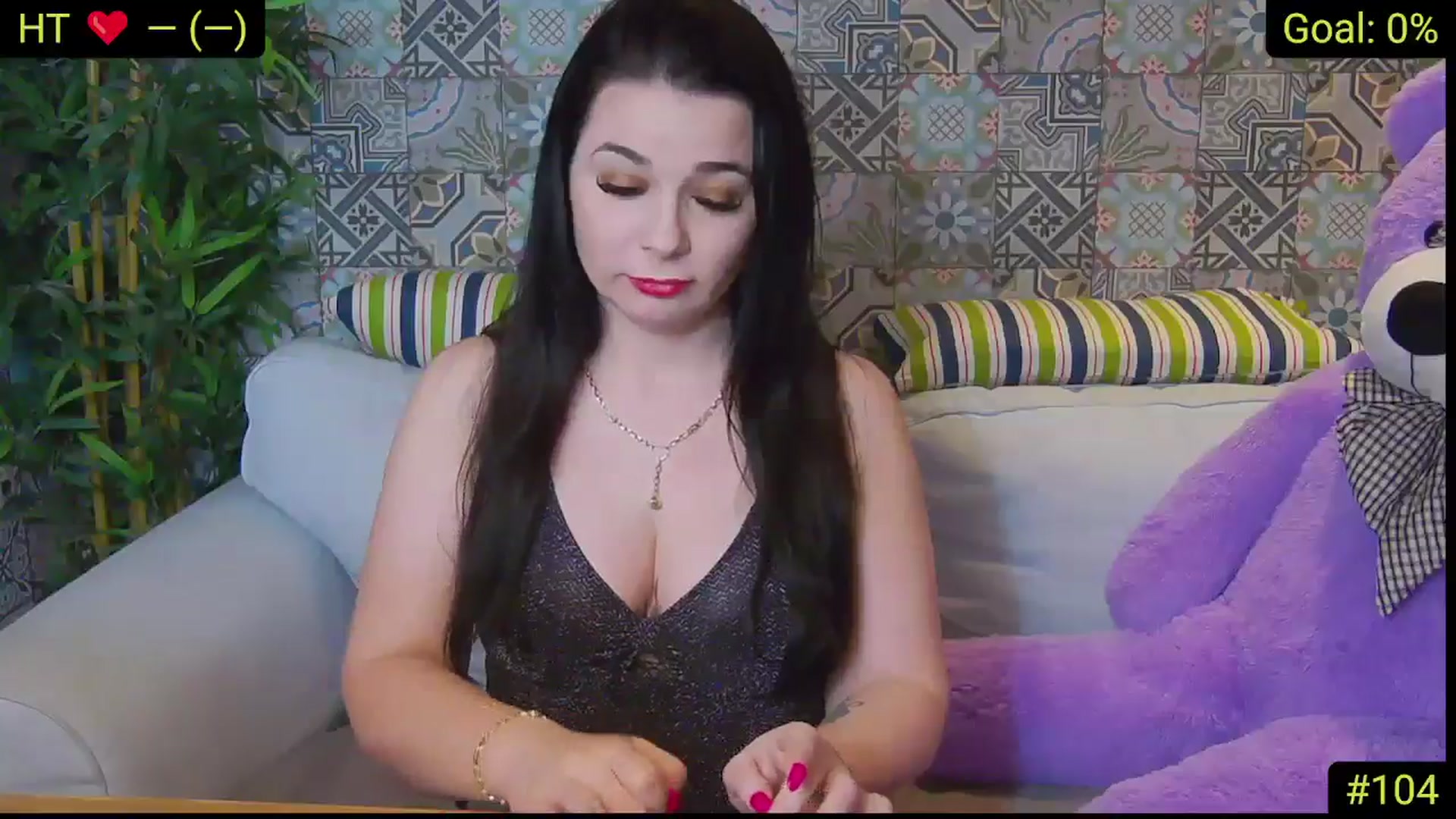Gallery image thumbnail from AliciaKristal's myfreecams stream on, 04/10/2025, 22:40 image 8 of 20