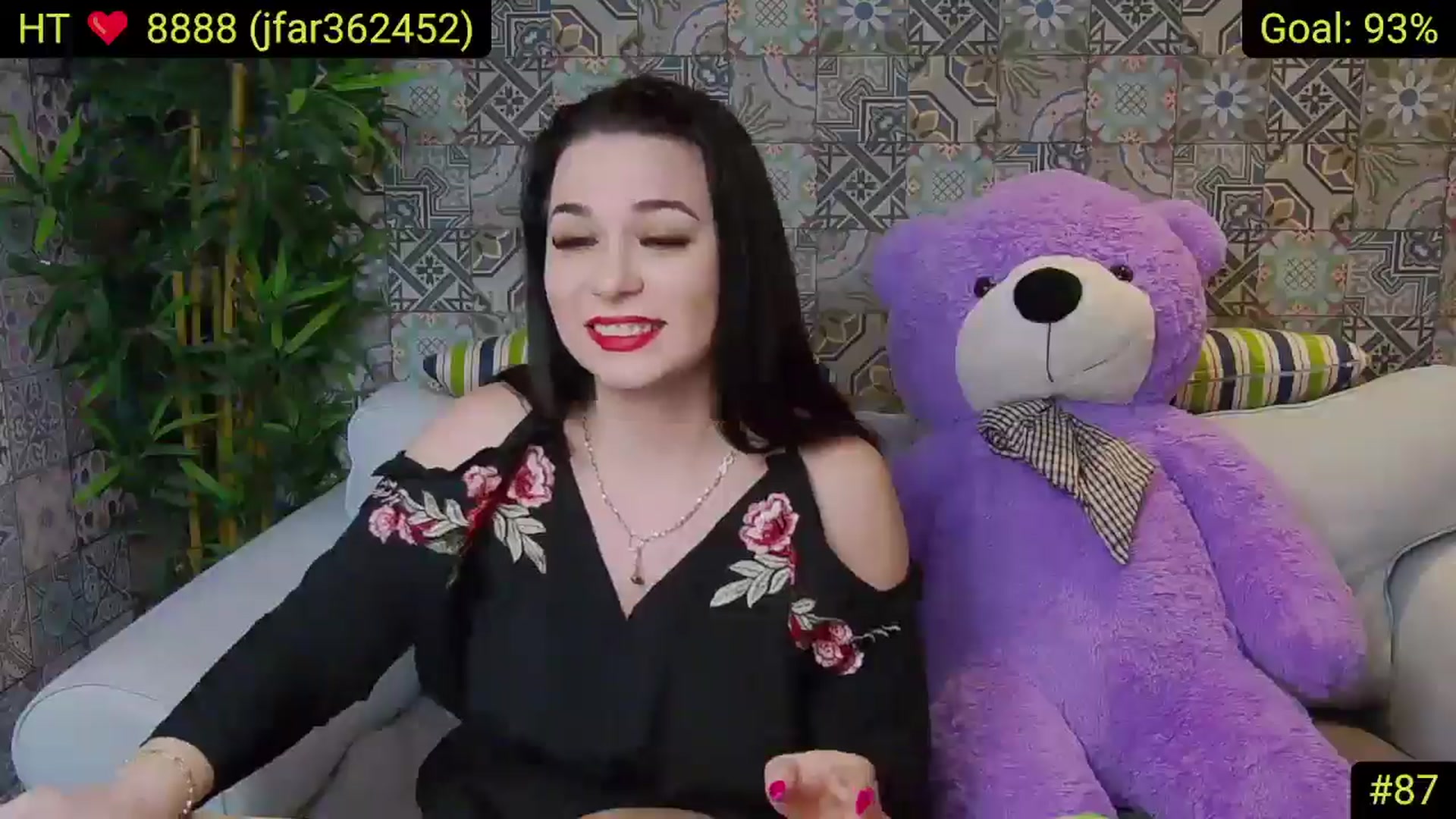 Gallery image thumbnail from AliciaKristal's myfreecams stream on, 04/11/2025, 22:44 image 9 of 20
