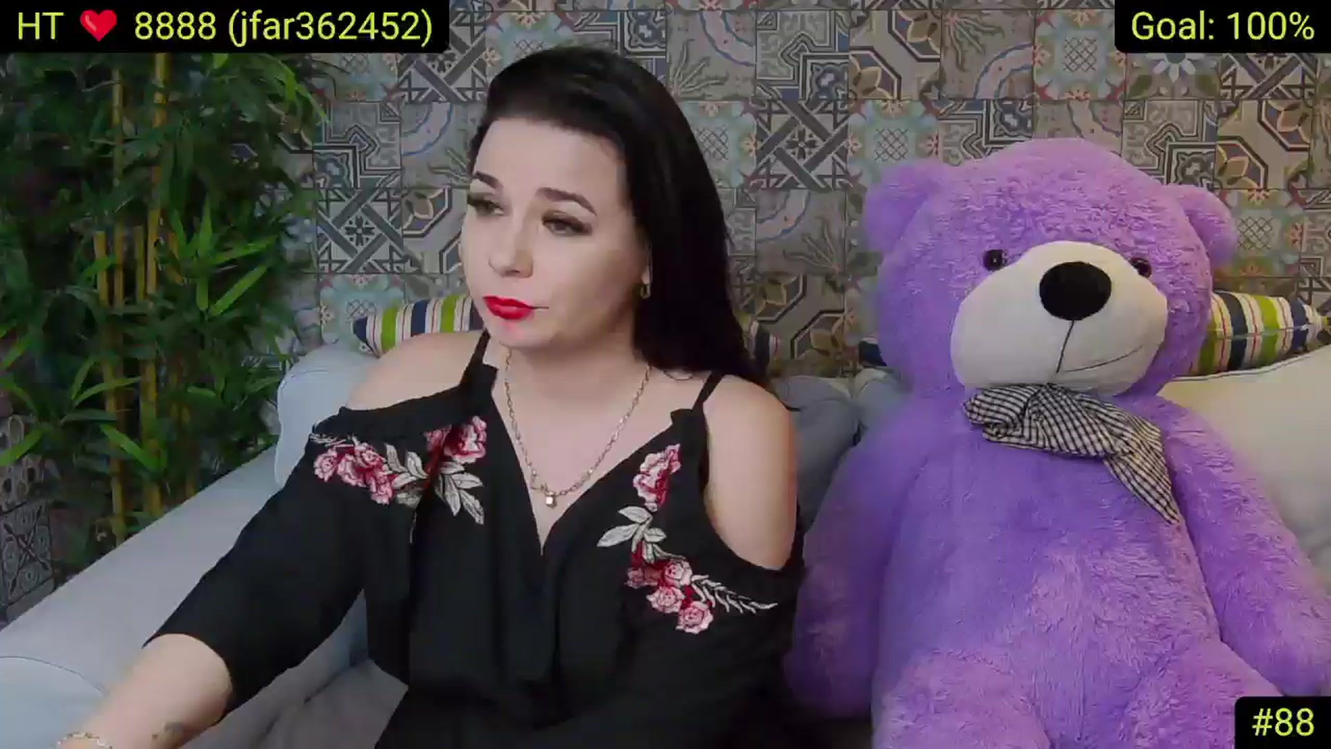 Gallery image thumbnail from AliciaKristal's myfreecams stream on, 04/12/2025, 24:53 image 5 of 20
