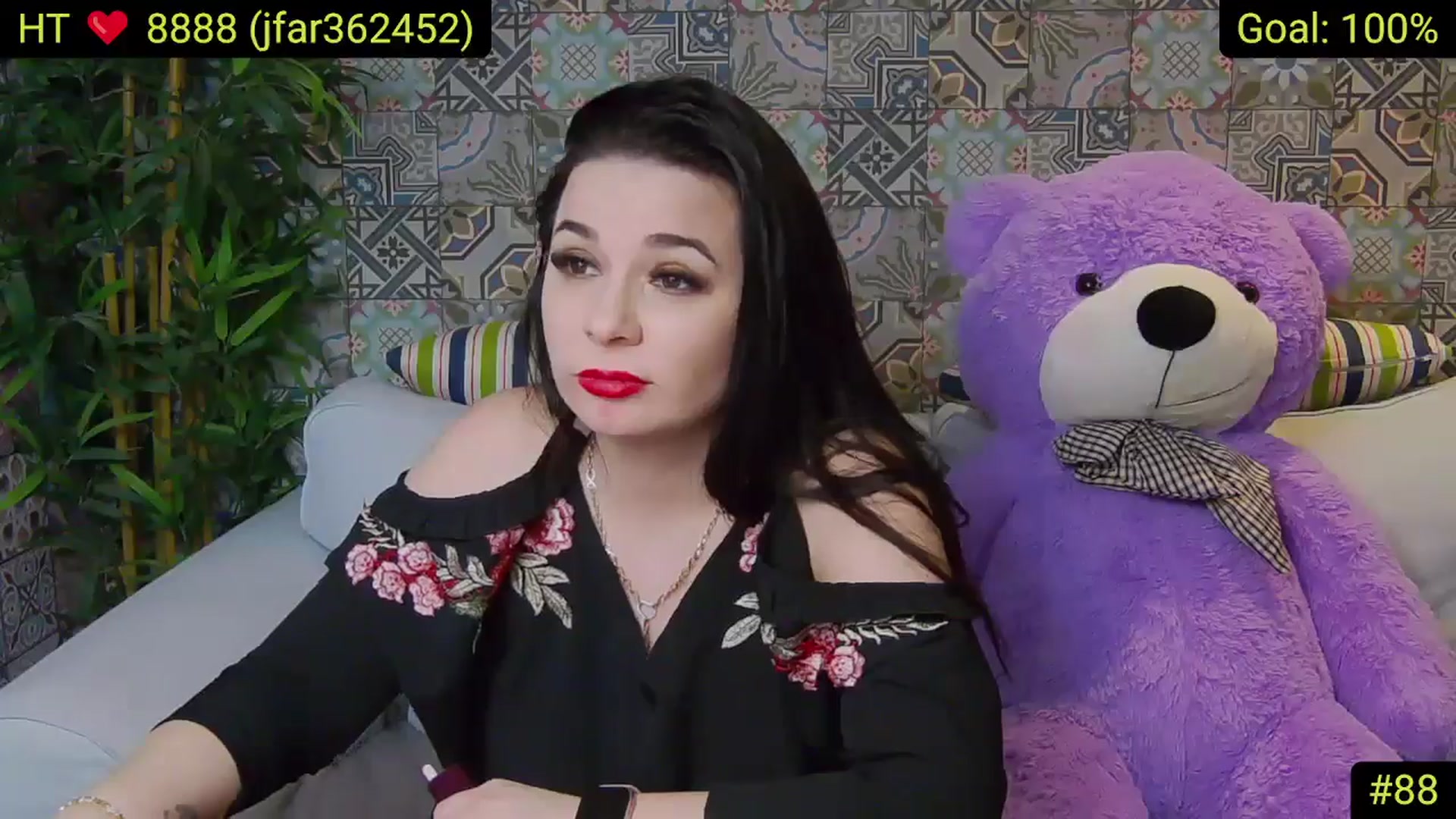 Gallery image thumbnail from AliciaKristal's myfreecams stream on, 04/12/2025, 24:53 image 6 of 20