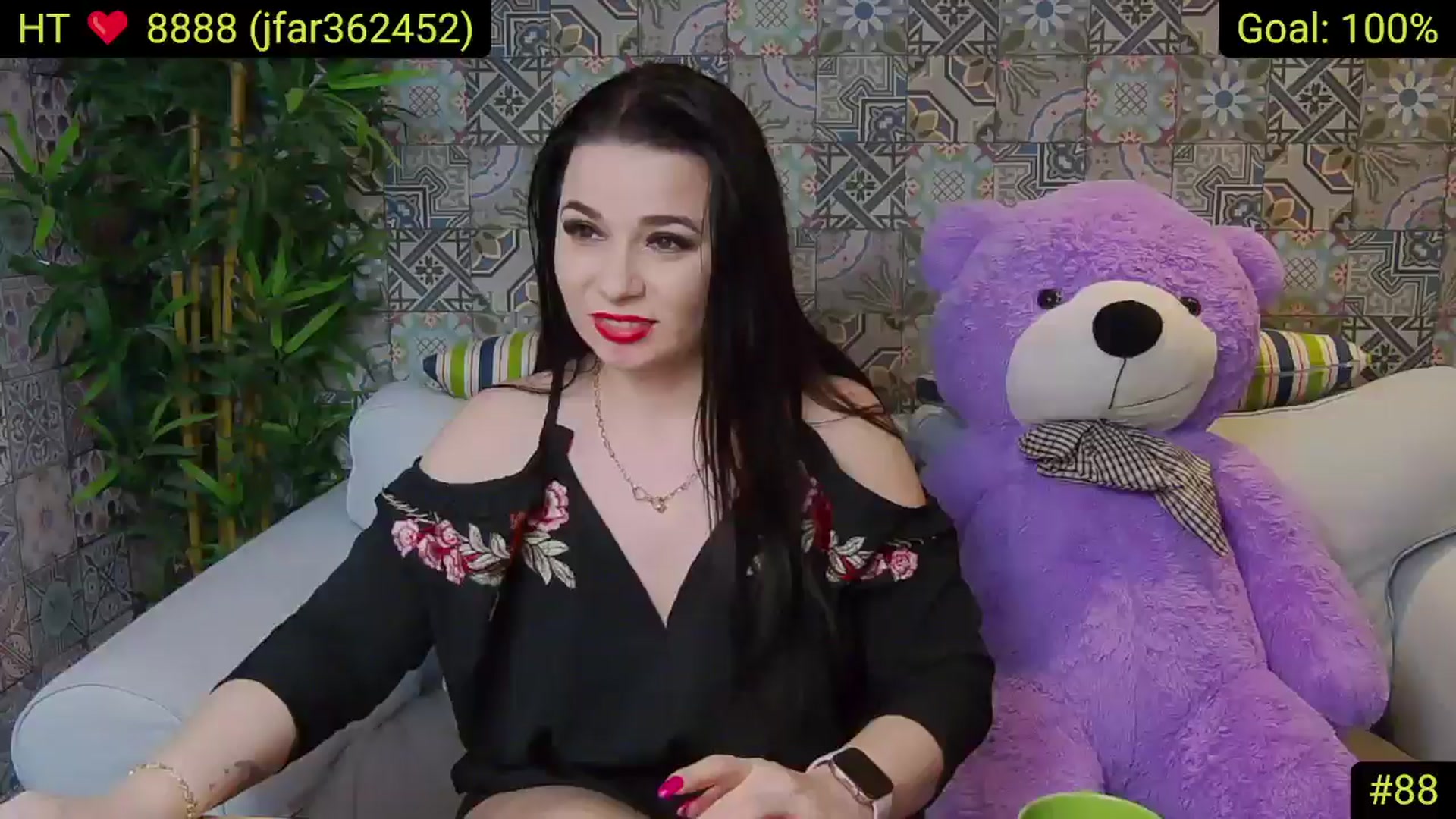 Gallery image thumbnail from AliciaKristal's myfreecams stream on, 04/12/2025, 24:53 image 4 of 20