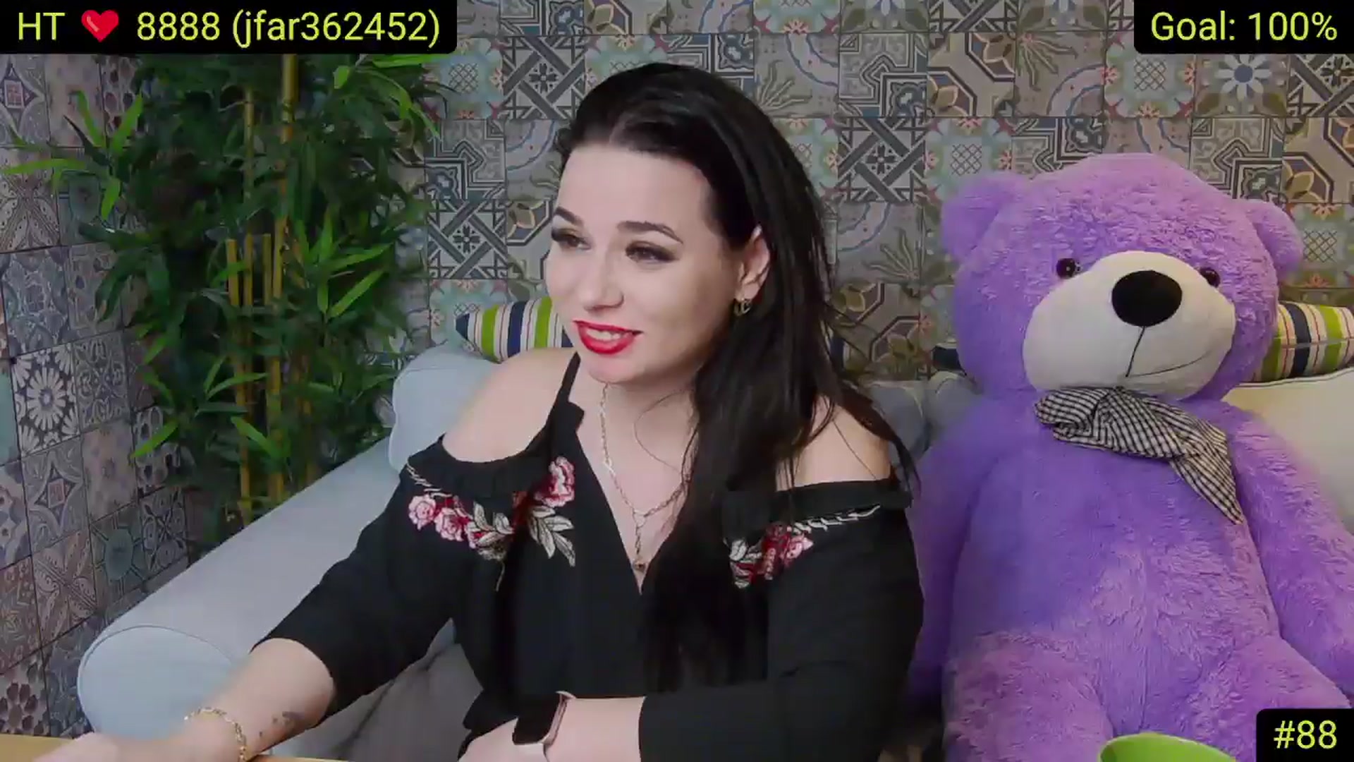 Gallery image thumbnail from AliciaKristal's myfreecams stream on, 04/12/2025, 24:53 image 12 of 20