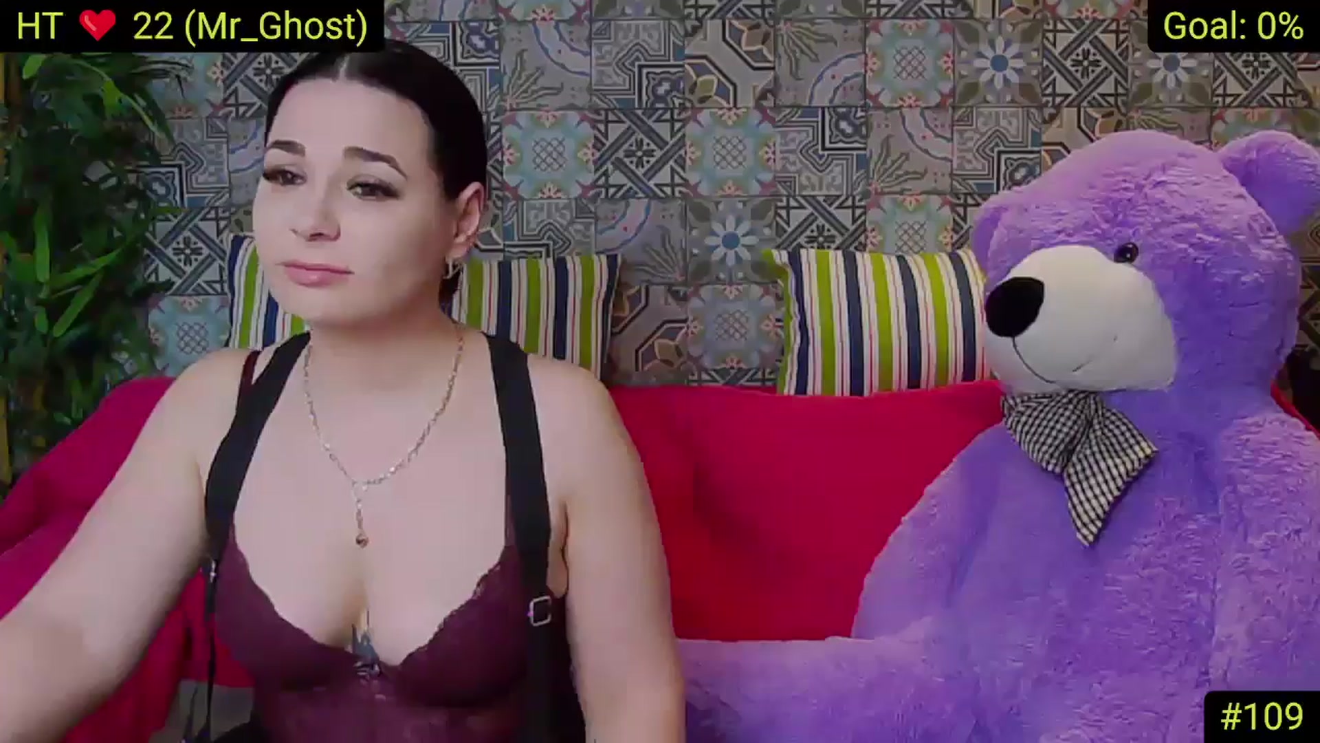 Gallery image thumbnail from AliciaKristal's myfreecams stream on, 04/15/2025, 24:03 image 8 of 20