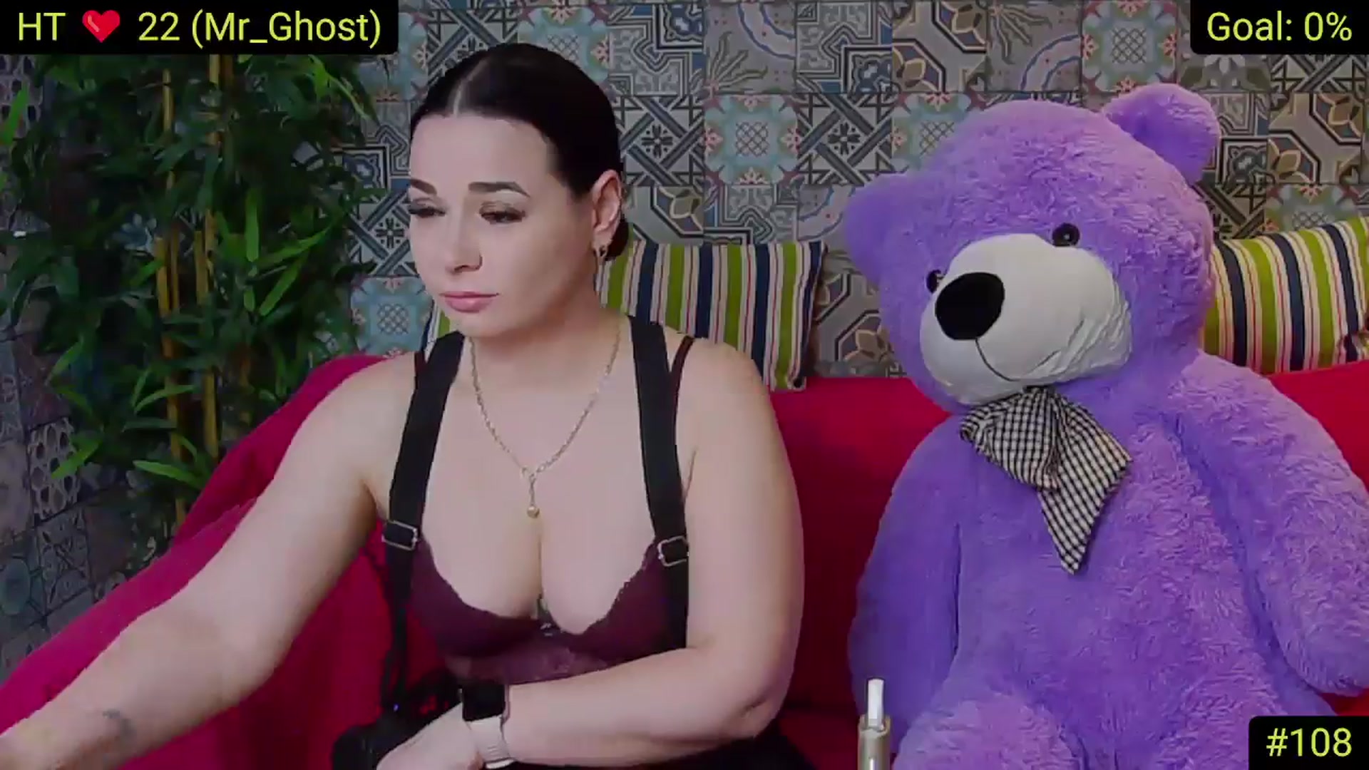 Gallery image thumbnail from AliciaKristal's myfreecams stream on, 04/15/2025, 24:03 image 3 of 20