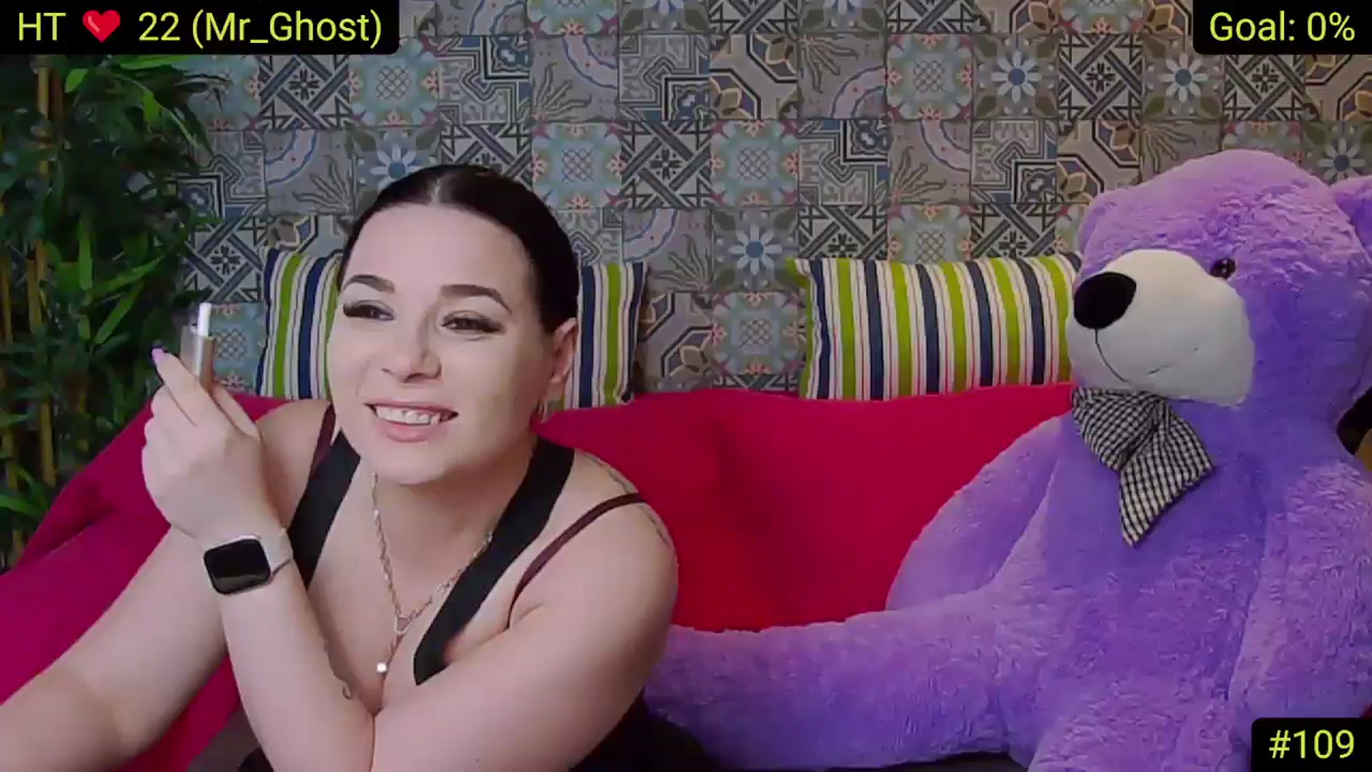 Gallery image thumbnail from AliciaKristal's myfreecams stream on, 04/15/2025, 24:03 image 11 of 20