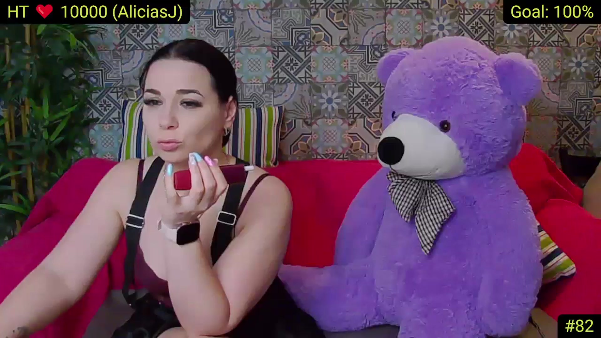 Gallery image thumbnail from AliciaKristal's myfreecams stream on, 04/15/2025, 02:56 image 12 of 20