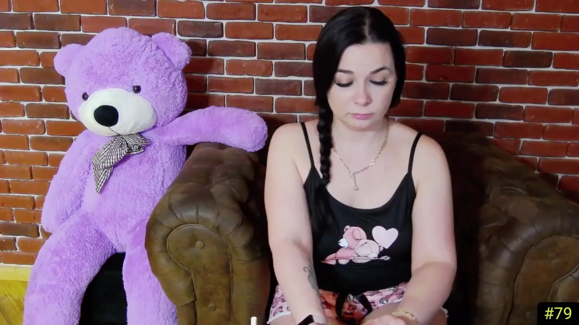 Gallery image thumbnail from AliciaKristal's myfreecams stream on, 04/16/2025, 24:08 image 15 of 20
