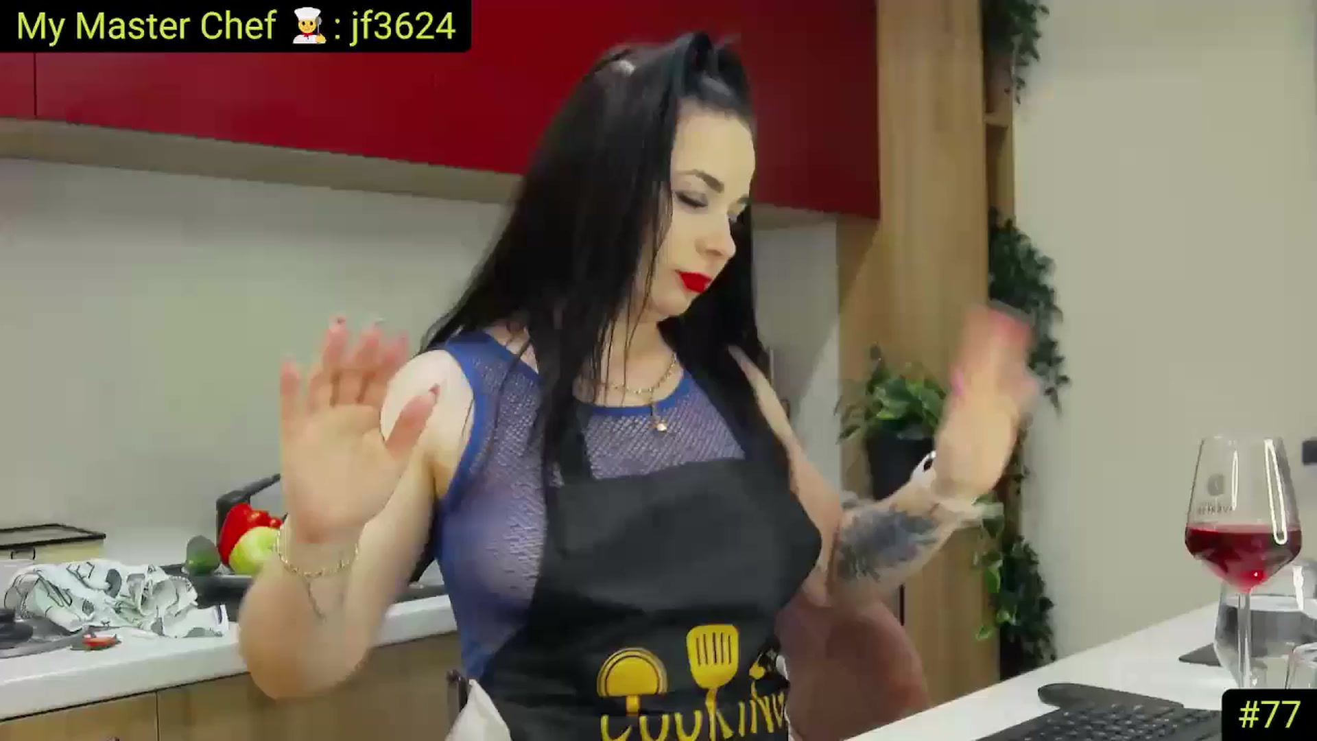 Gallery image thumbnail from AliciaKristal's myfreecams stream on, 04/17/2025, 24:34 image 20 of 20