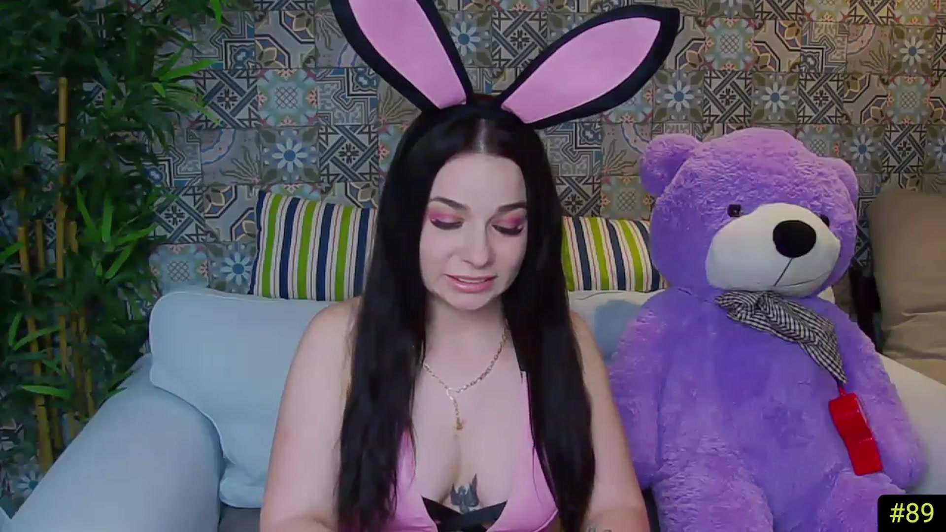 Gallery image thumbnail from AliciaKristal's myfreecams stream on, 04/23/2025, 24:08 image 5 of 20