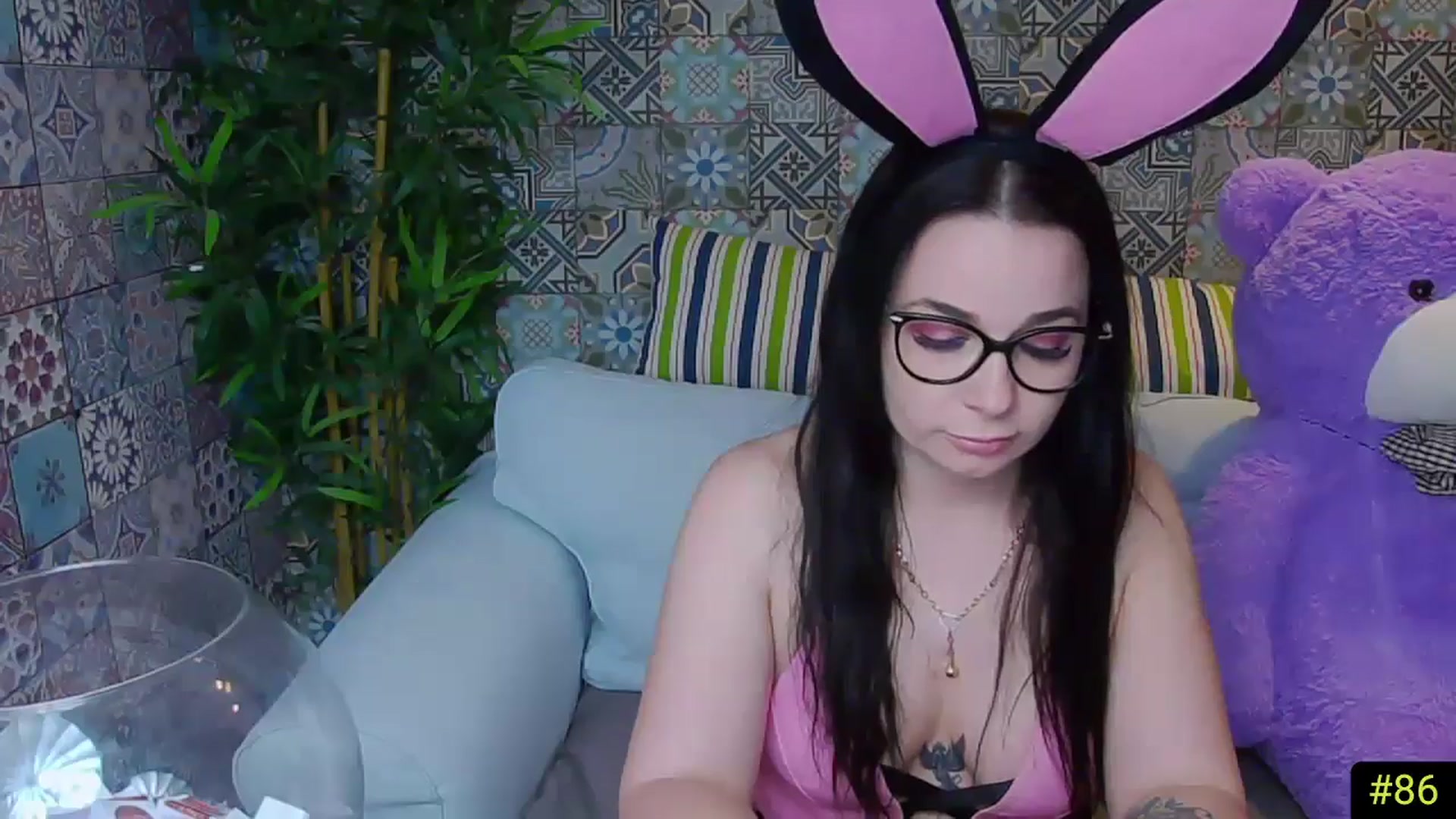 Gallery image thumbnail from AliciaKristal's myfreecams stream on, 04/23/2025, 03:42 image 4 of 20