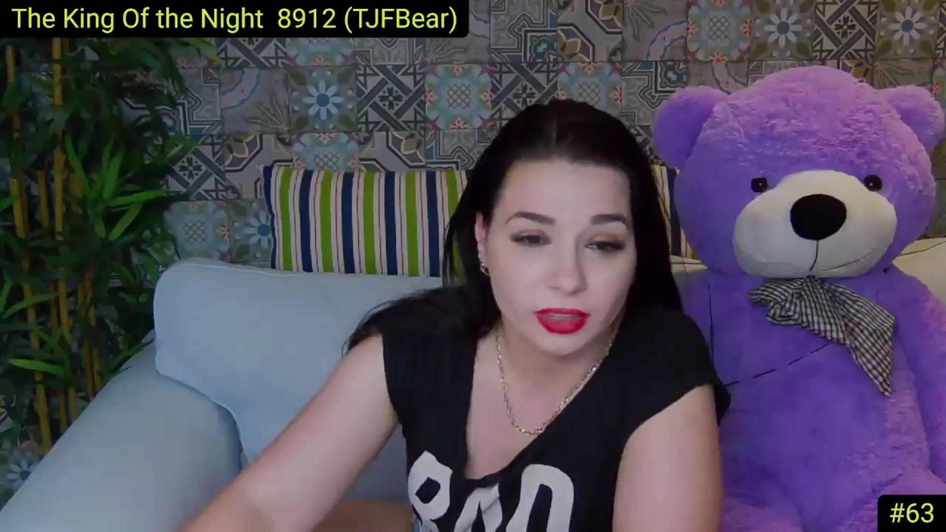 Gallery image thumbnail from AliciaKristal's myfreecams stream on, 04/24/2025, 23:35 image 9 of 20