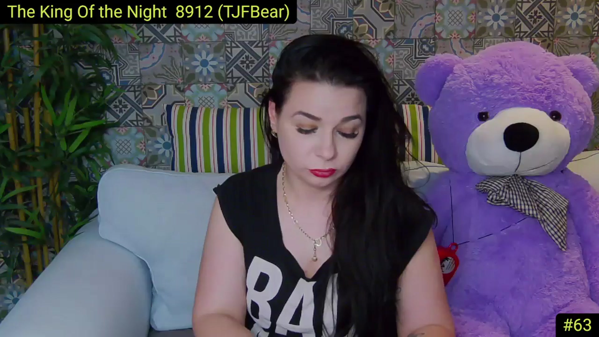 Gallery image thumbnail from AliciaKristal's myfreecams stream on, 04/24/2025, 23:35 image 15 of 20