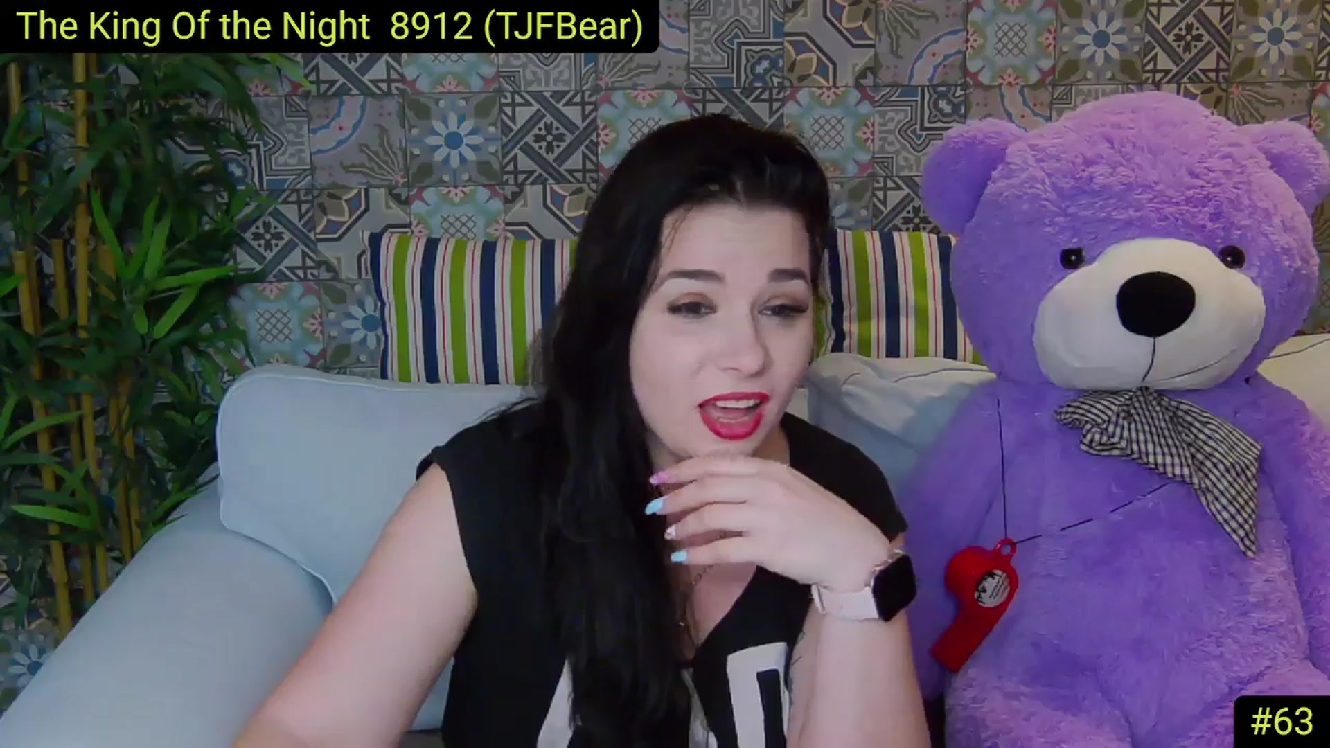 Gallery image thumbnail from AliciaKristal's myfreecams stream on, 04/24/2025, 23:35 image 13 of 20