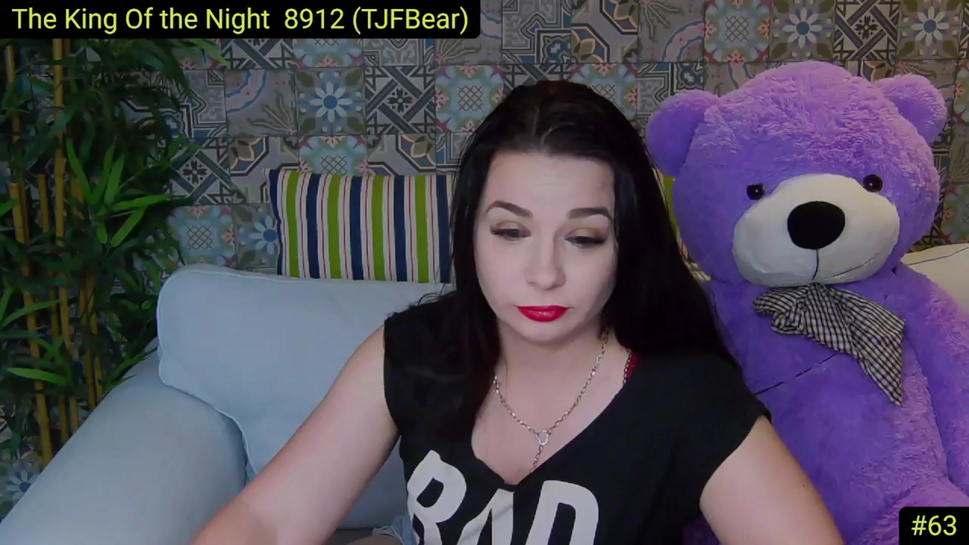 Gallery image thumbnail from AliciaKristal's myfreecams stream on, 04/24/2025, 23:35 image 8 of 20