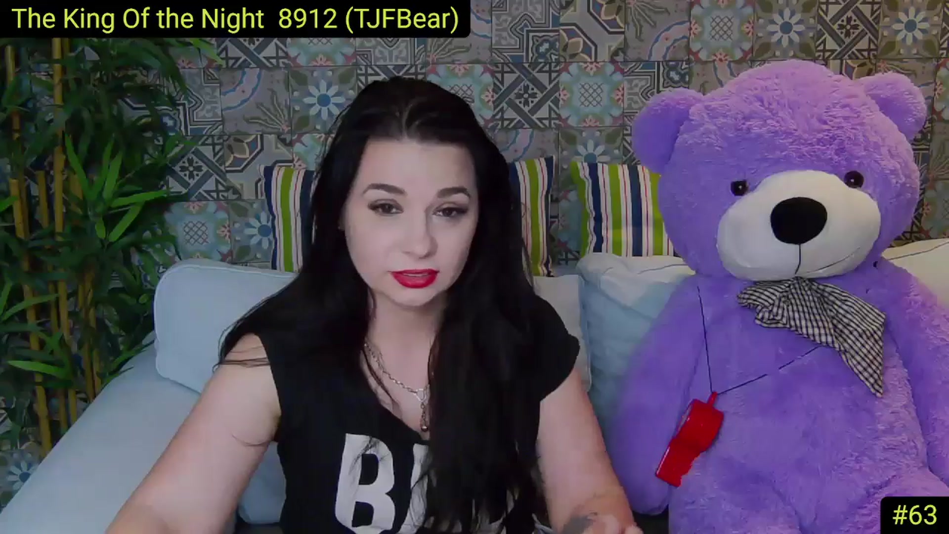 Gallery image thumbnail from AliciaKristal's myfreecams stream on, 04/24/2025, 23:35 image 6 of 20