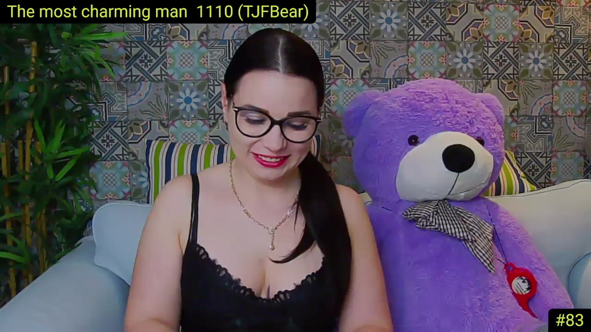 Gallery image thumbnail from AliciaKristal's myfreecams stream on, 04/29/2025, 22:18 image 12 of 20