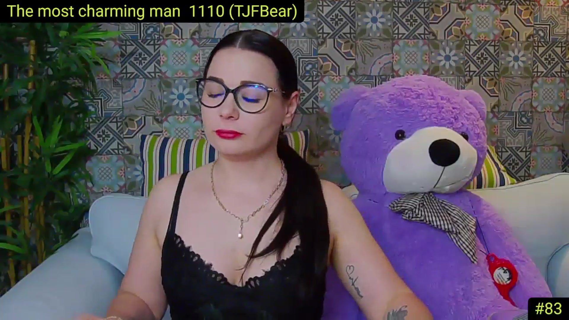Gallery image thumbnail from AliciaKristal's myfreecams stream on, 04/29/2025, 22:18 image 9 of 20