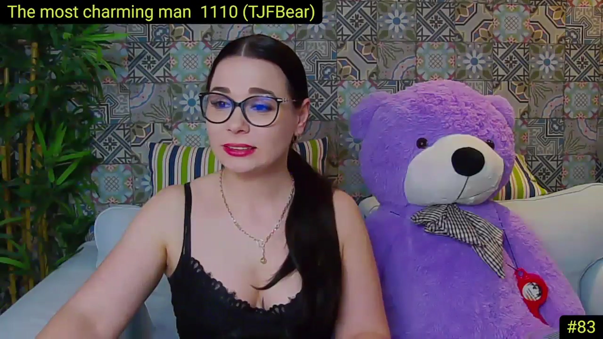 Gallery image thumbnail from AliciaKristal's myfreecams stream on, 04/29/2025, 22:18 image 13 of 20