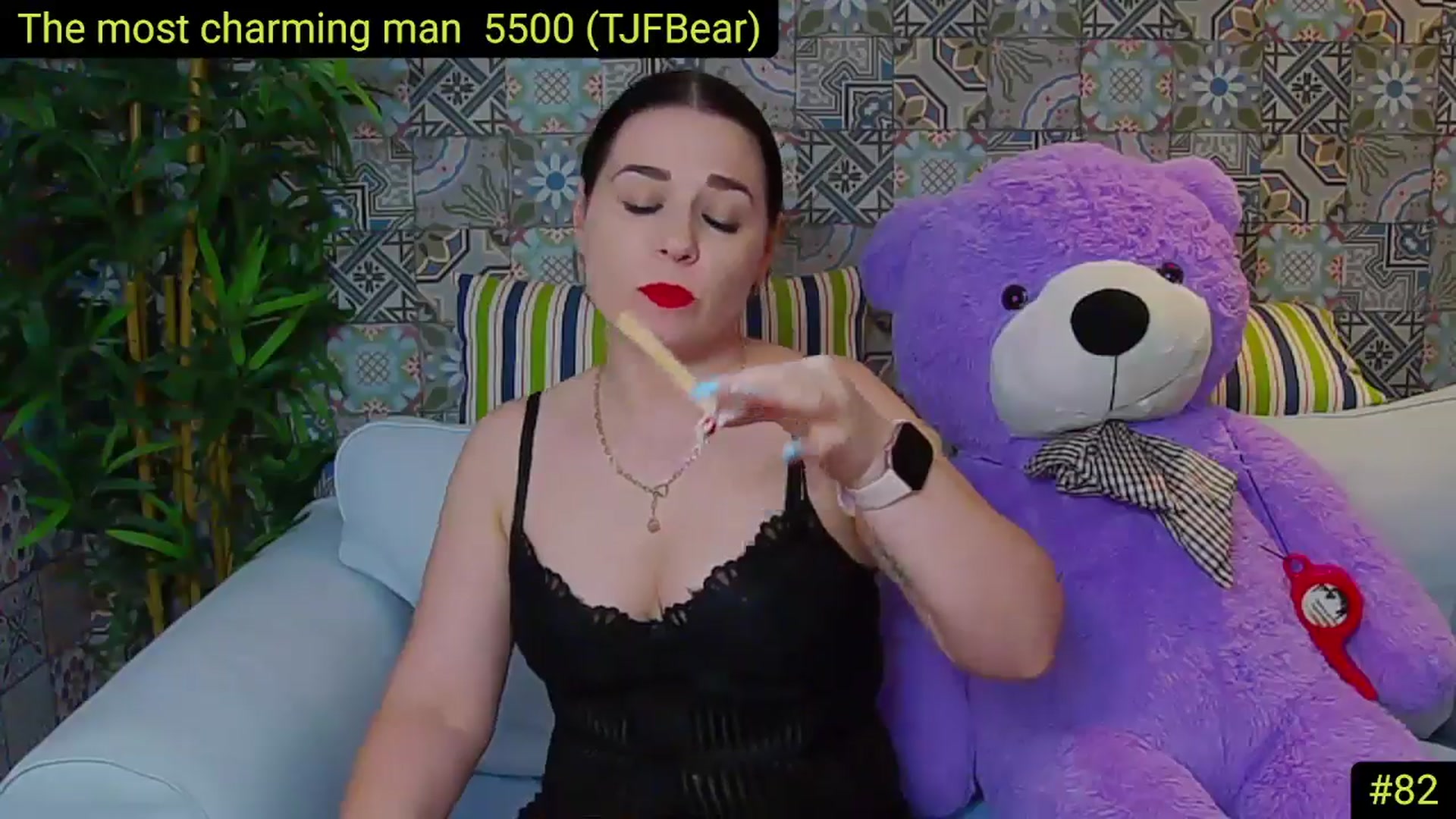 Gallery image thumbnail from AliciaKristal's myfreecams stream on, 04/30/2025, 24:01 image 6 of 20