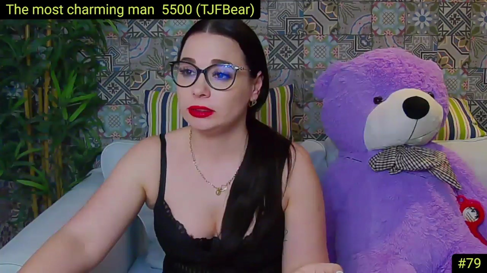 Gallery image thumbnail from AliciaKristal's myfreecams stream on, 04/30/2025, 01:01 image 18 of 20