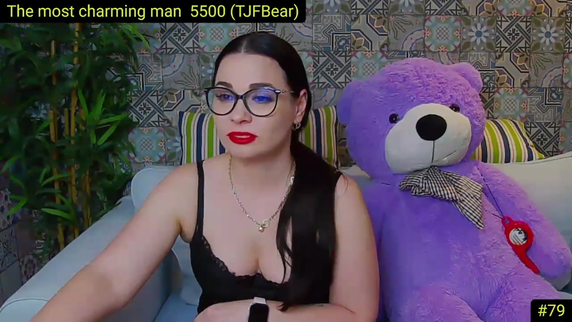 Gallery image thumbnail from AliciaKristal's myfreecams stream on, 04/30/2025, 01:01 image 10 of 20