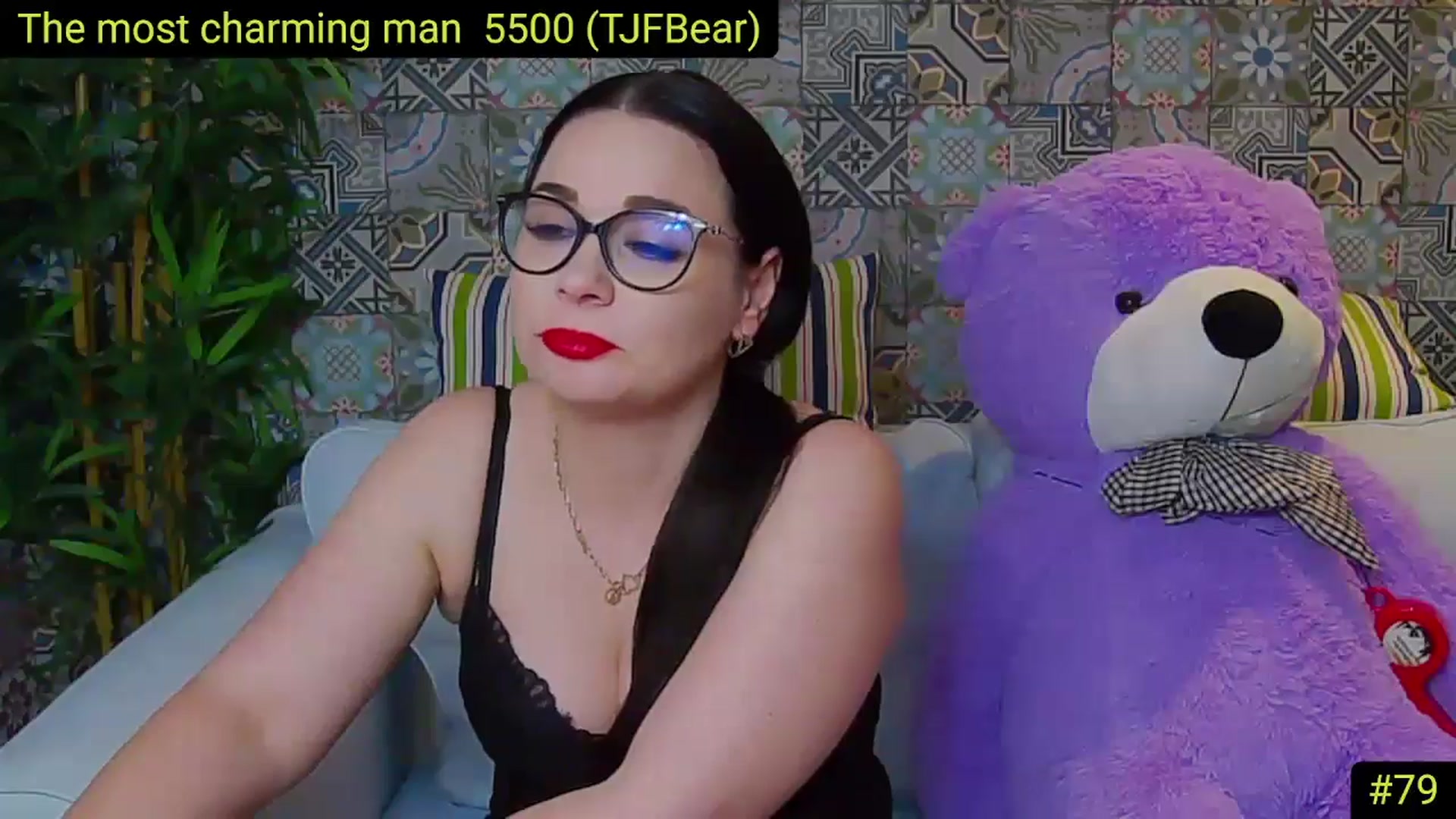 Gallery image thumbnail from AliciaKristal's myfreecams stream on, 04/30/2025, 01:01 image 16 of 20