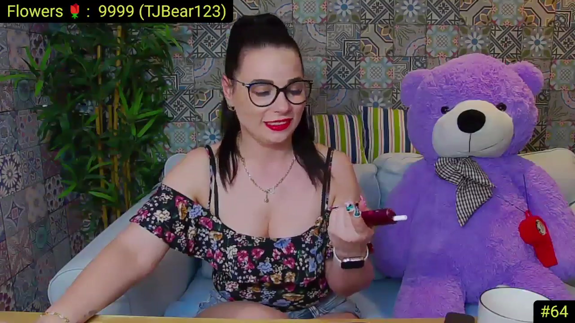 Gallery image thumbnail from AliciaKristal's myfreecams stream on, 05/02/2025, 24:23 image 5 of 20