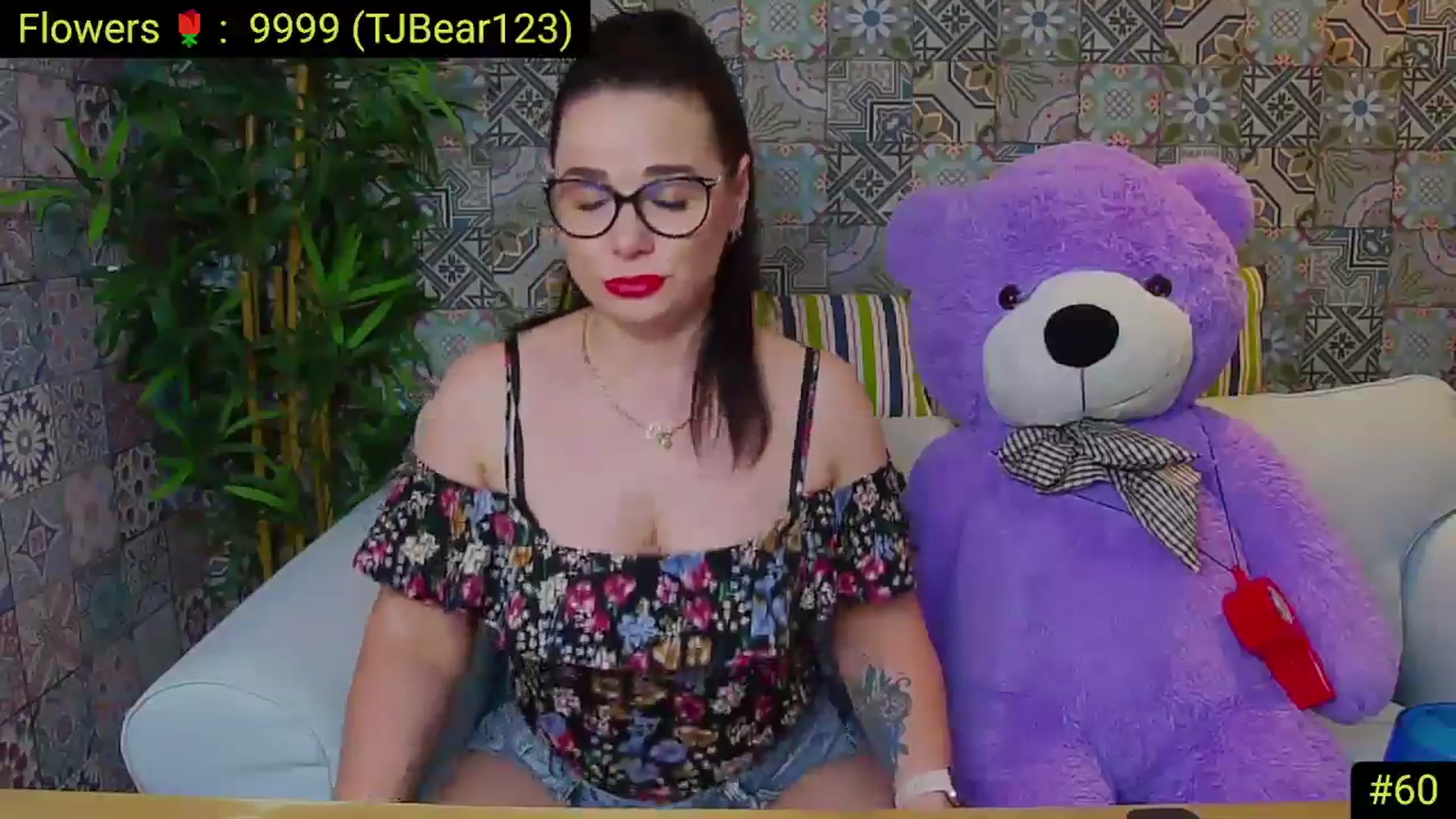 Gallery image thumbnail from AliciaKristal's myfreecams stream on, 05/02/2025, 24:23 image 7 of 20