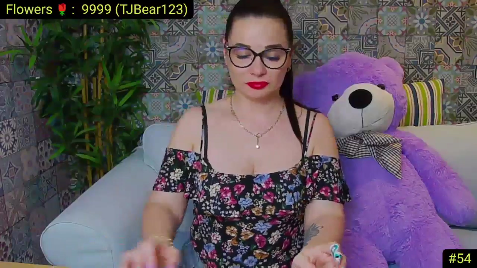 Gallery image thumbnail from AliciaKristal's myfreecams stream on, 05/02/2025, 02:29 image 17 of 20