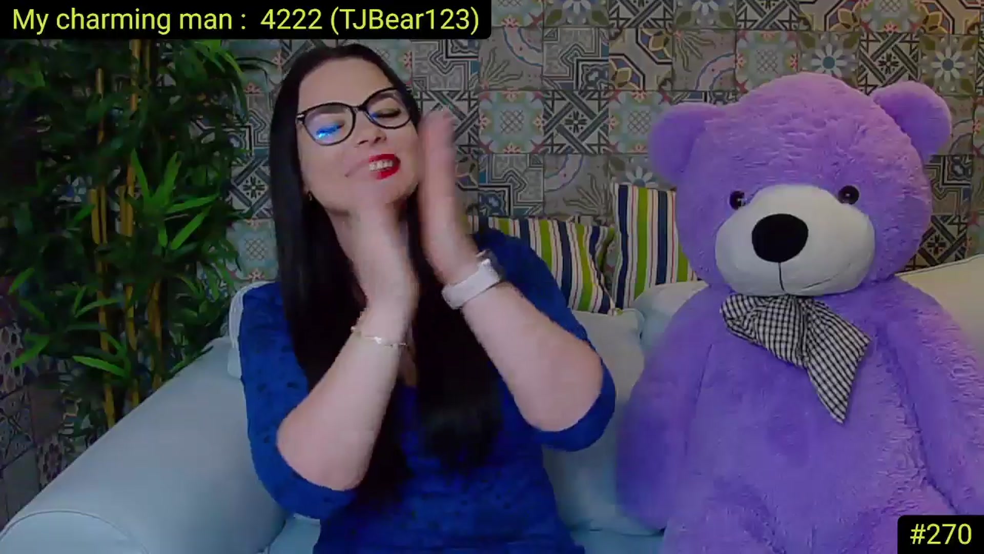 Gallery image thumbnail from AliciaKristal's myfreecams stream on, 05/06/2025, 18:24 image 16 of 20