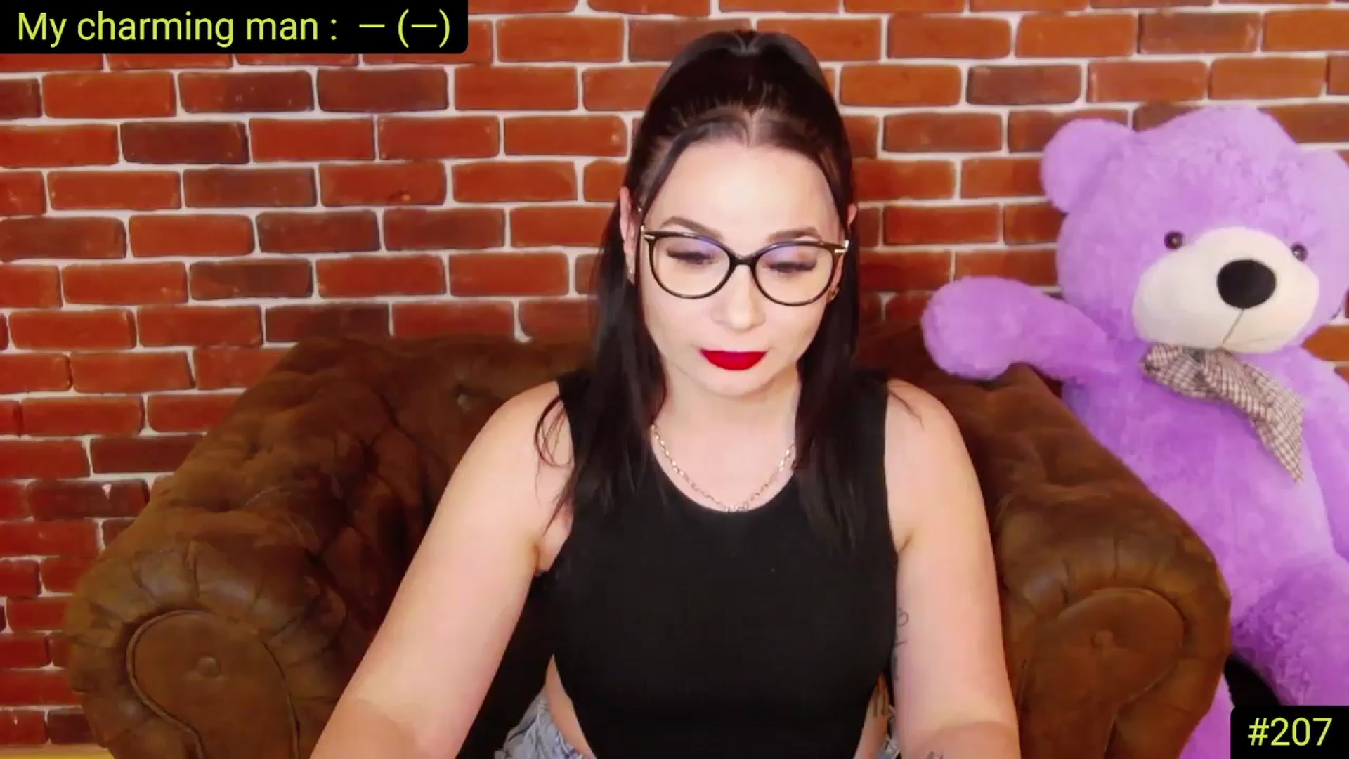 Gallery image thumbnail from AliciaKristal's myfreecams stream on, 05/08/2025, 21:18 image 4 of 20