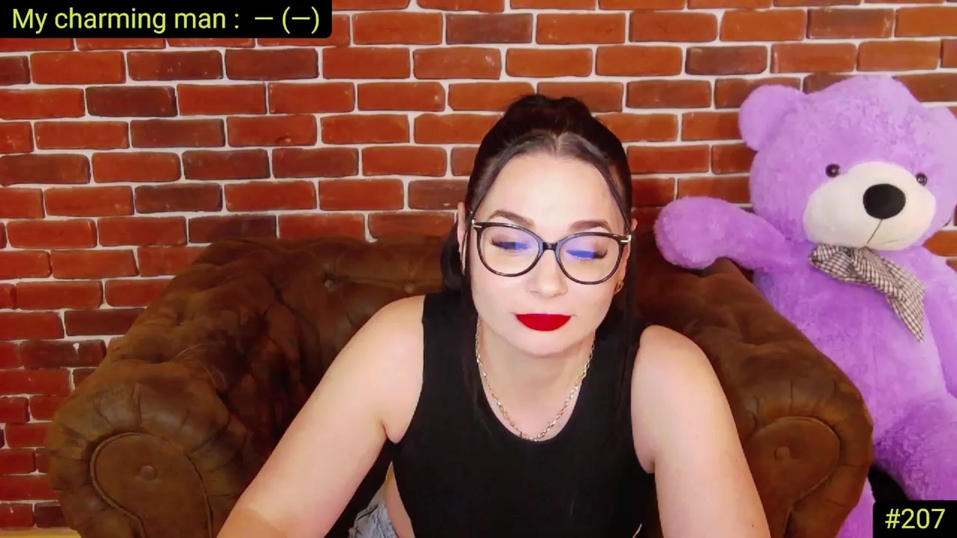 Gallery image thumbnail from AliciaKristal's myfreecams stream on, 05/08/2025, 21:18 image 11 of 20