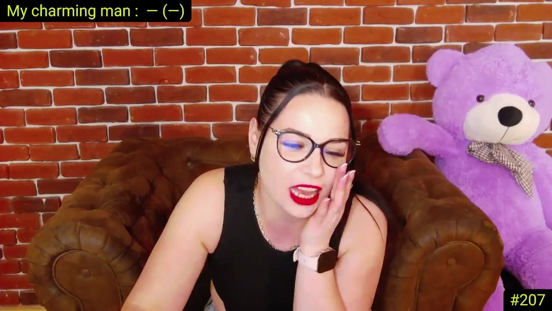 Gallery image thumbnail from AliciaKristal's myfreecams stream on, 05/08/2025, 21:18 image 15 of 20