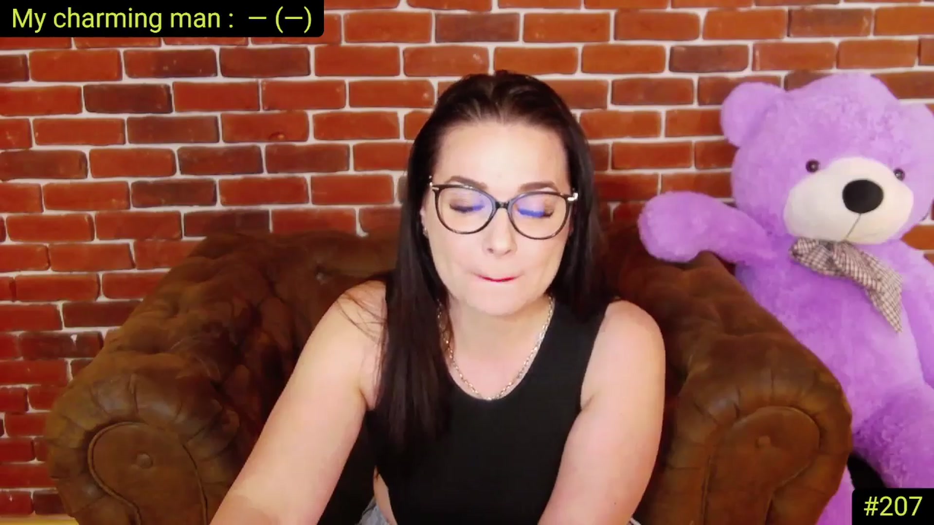 Gallery image thumbnail from AliciaKristal's myfreecams stream on, 05/08/2025, 21:18 image 2 of 20