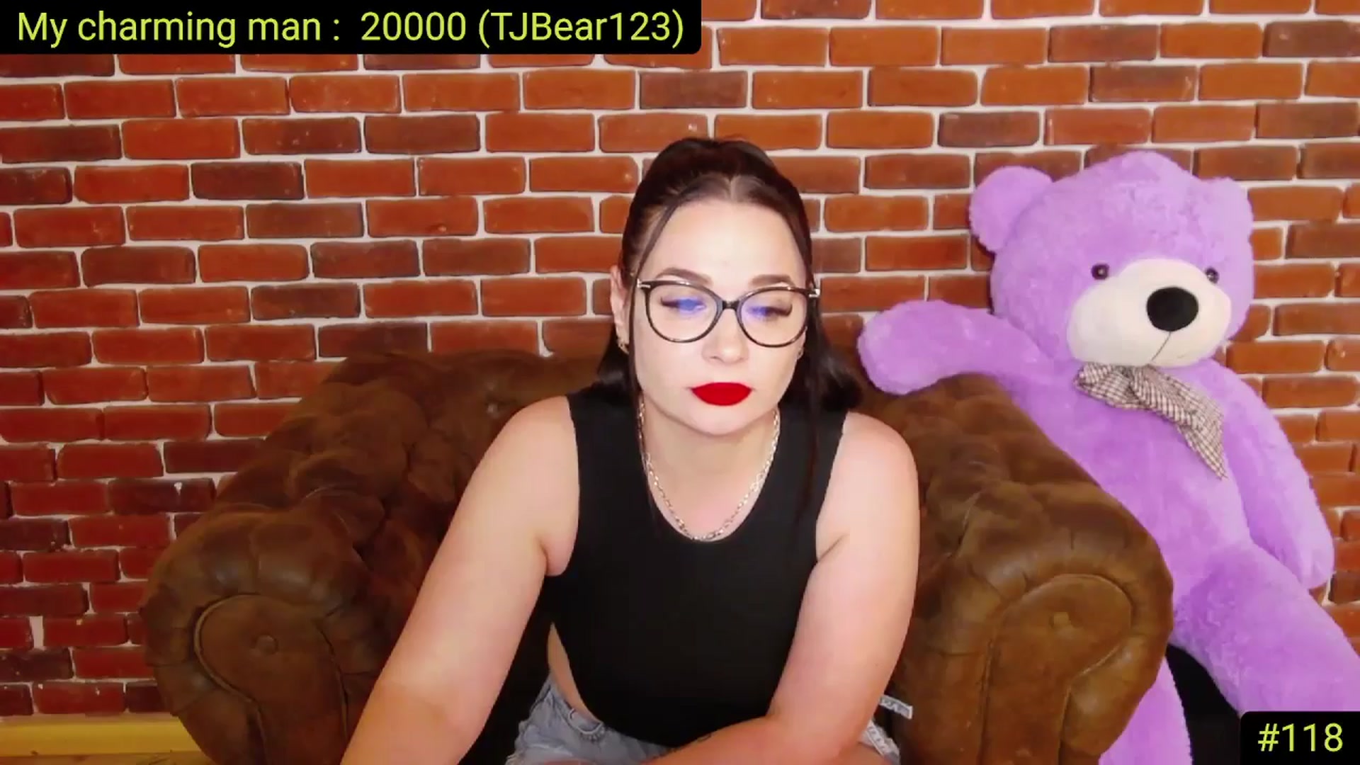 Gallery image thumbnail from AliciaKristal's myfreecams stream on, 05/09/2025, 24:05 image 12 of 20