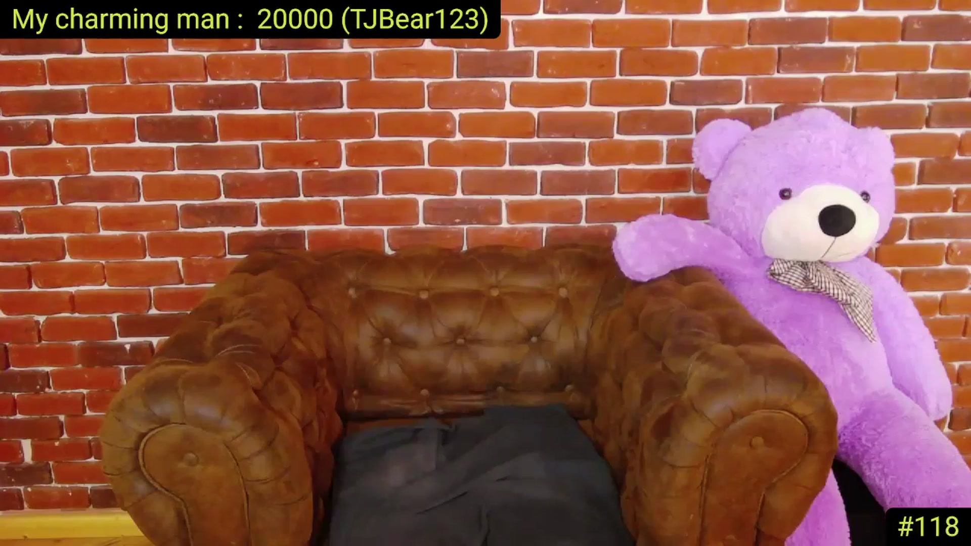 Gallery image thumbnail from AliciaKristal's myfreecams stream on, 05/09/2025, 24:05 image 11 of 20
