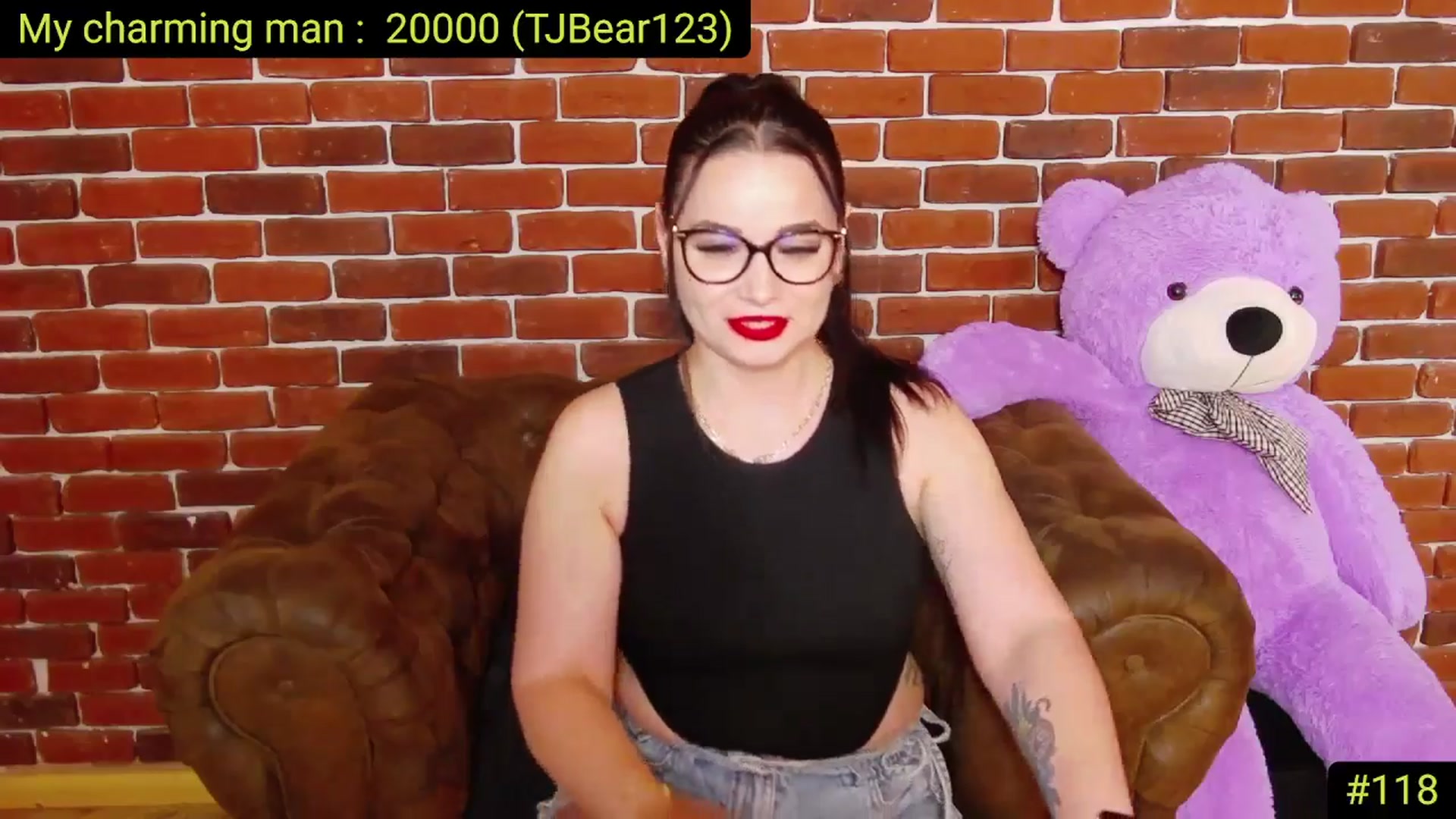 Gallery image thumbnail from AliciaKristal's myfreecams stream on, 05/09/2025, 24:05 image 13 of 20