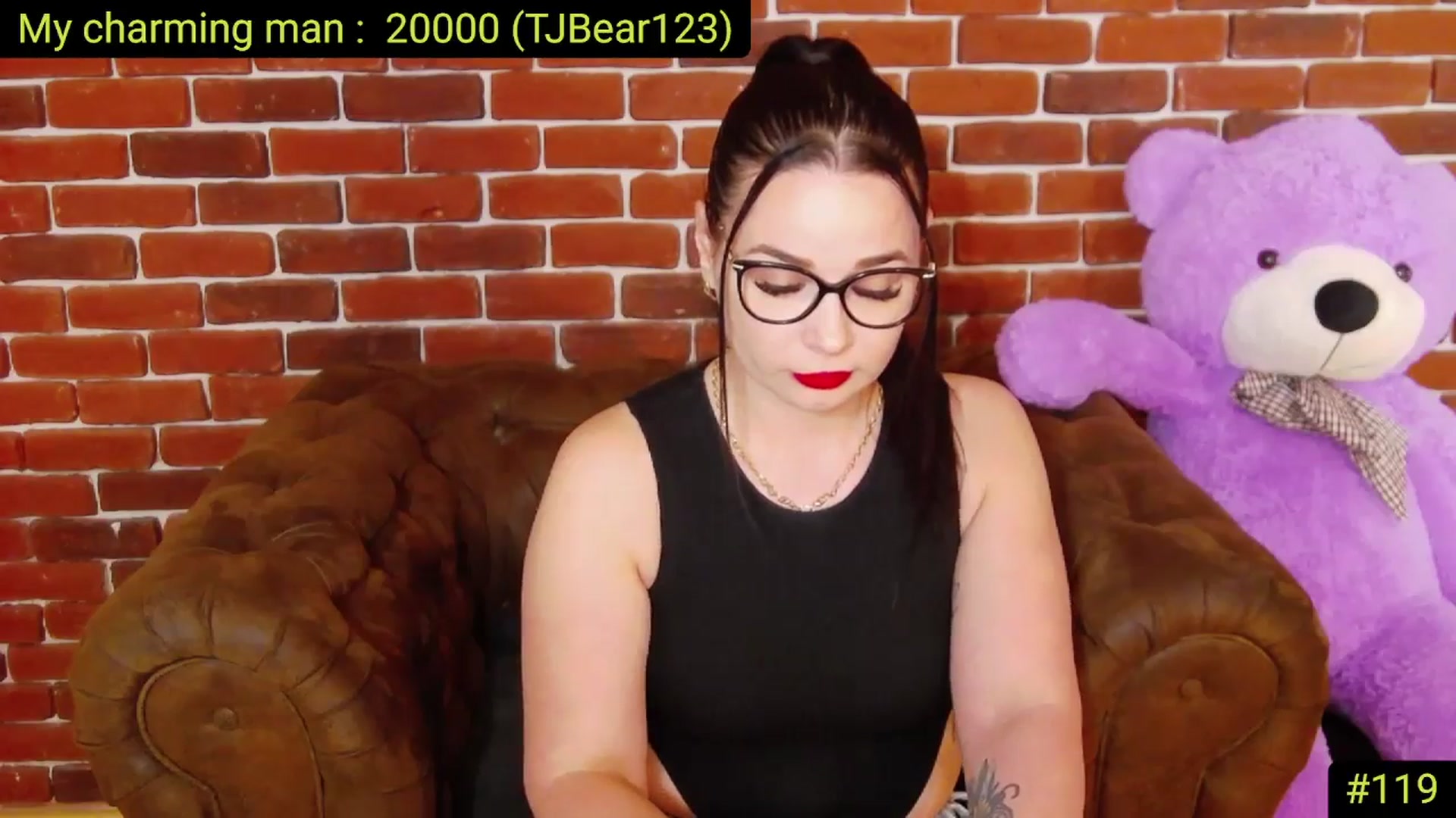 Gallery image thumbnail from AliciaKristal's myfreecams stream on, 05/09/2025, 24:05 image 2 of 20