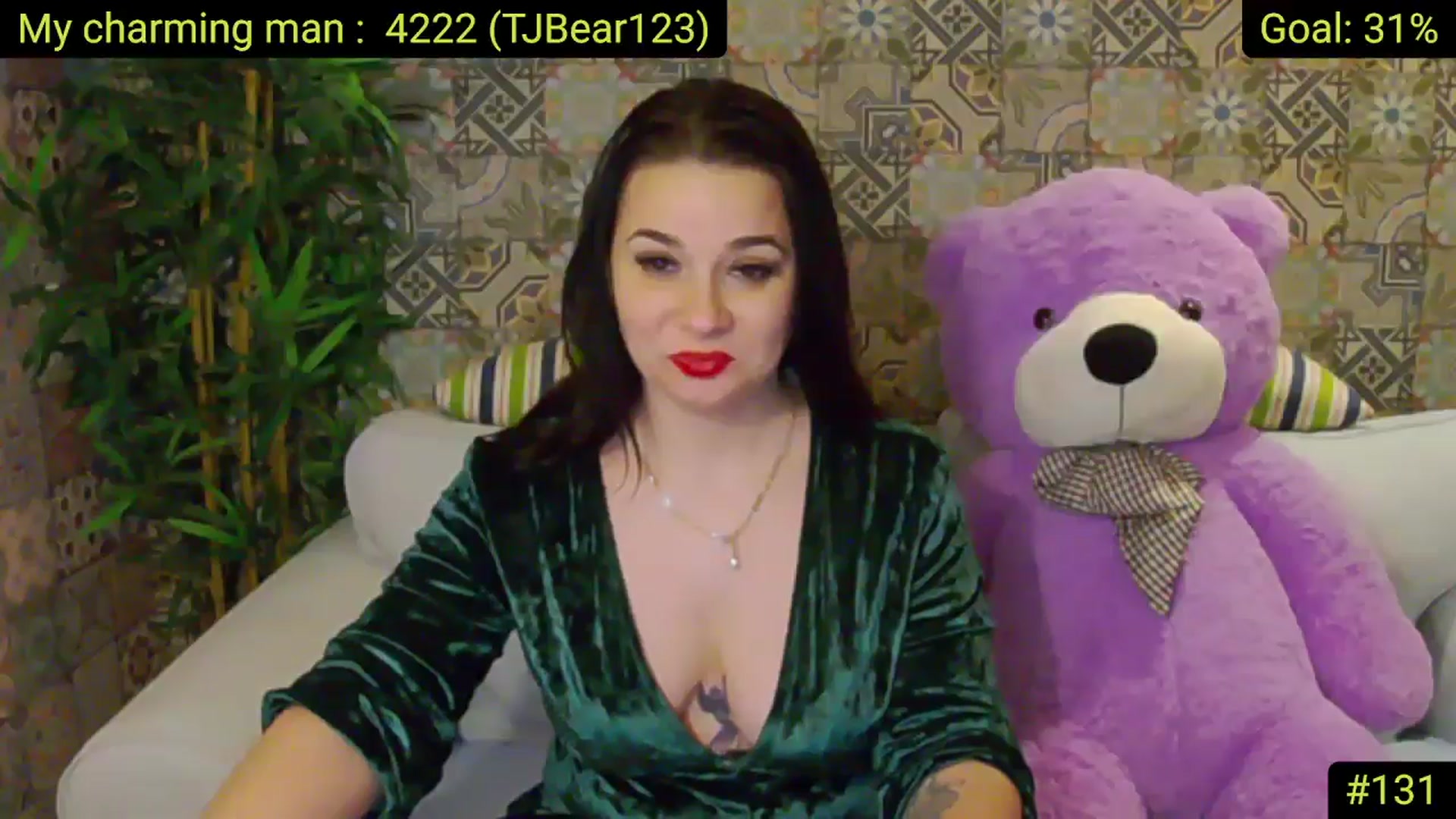 Gallery image thumbnail from AliciaKristal's myfreecams stream on, 05/15/2025, 23:35 image 15 of 20