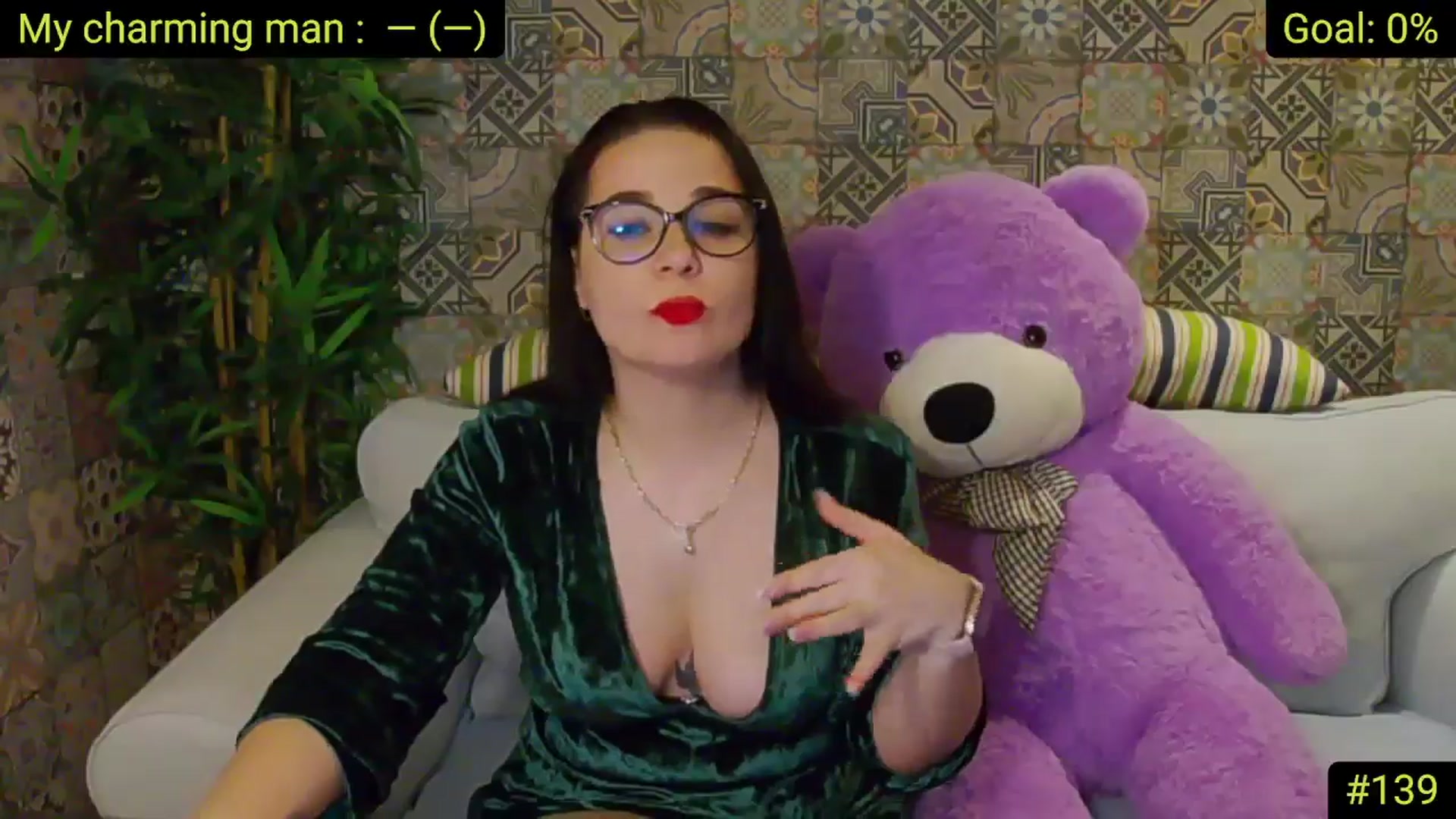 Gallery image thumbnail from AliciaKristal's myfreecams stream on, 05/15/2025, 23:35 image 7 of 20