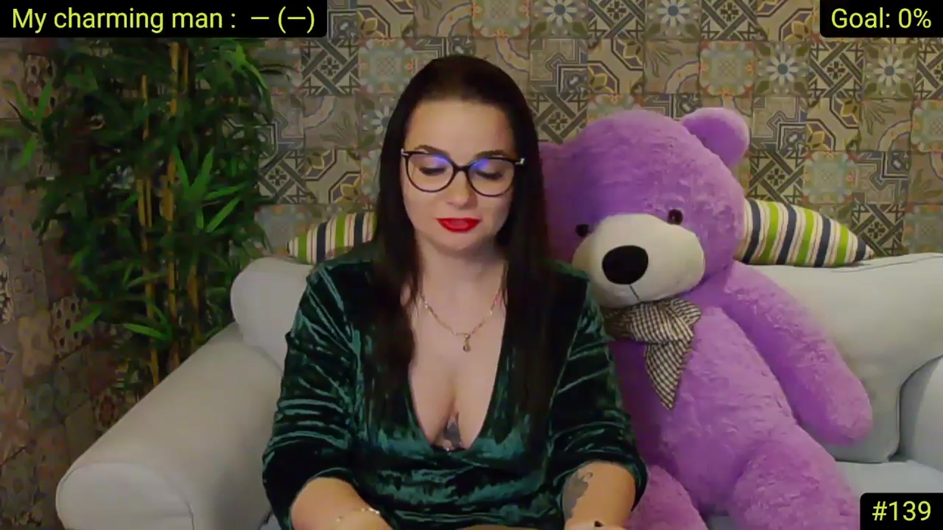 Gallery image thumbnail from AliciaKristal's myfreecams stream on, 05/15/2025, 23:35 image 6 of 20