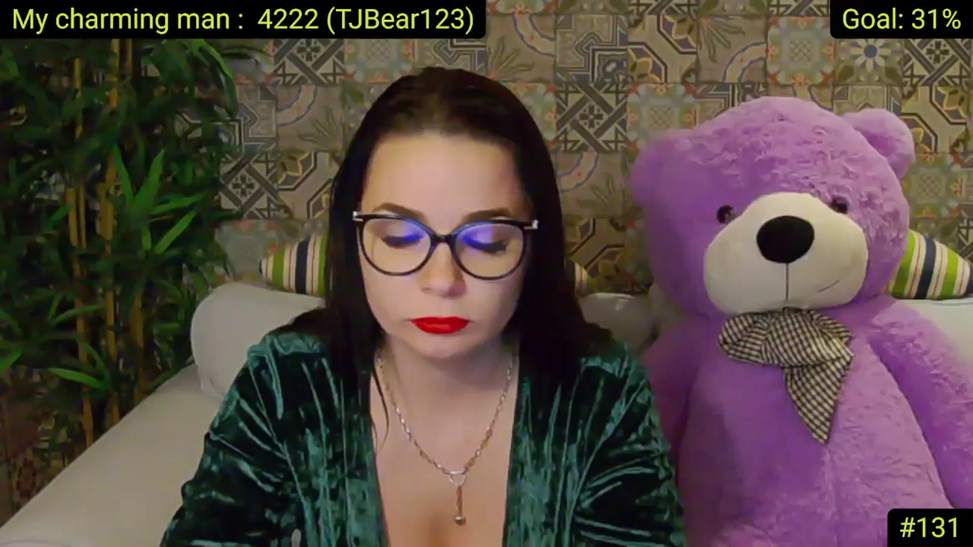 Gallery image thumbnail from AliciaKristal's myfreecams stream on, 05/15/2025, 23:35 image 17 of 20