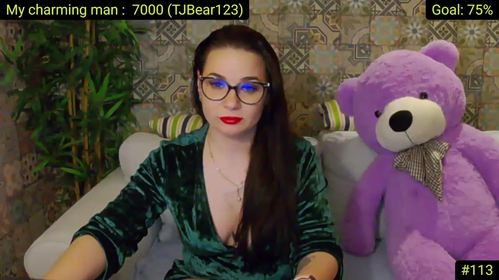 Gallery image thumbnail from AliciaKristal's myfreecams stream on, 05/16/2025, 01:16 image 20 of 20