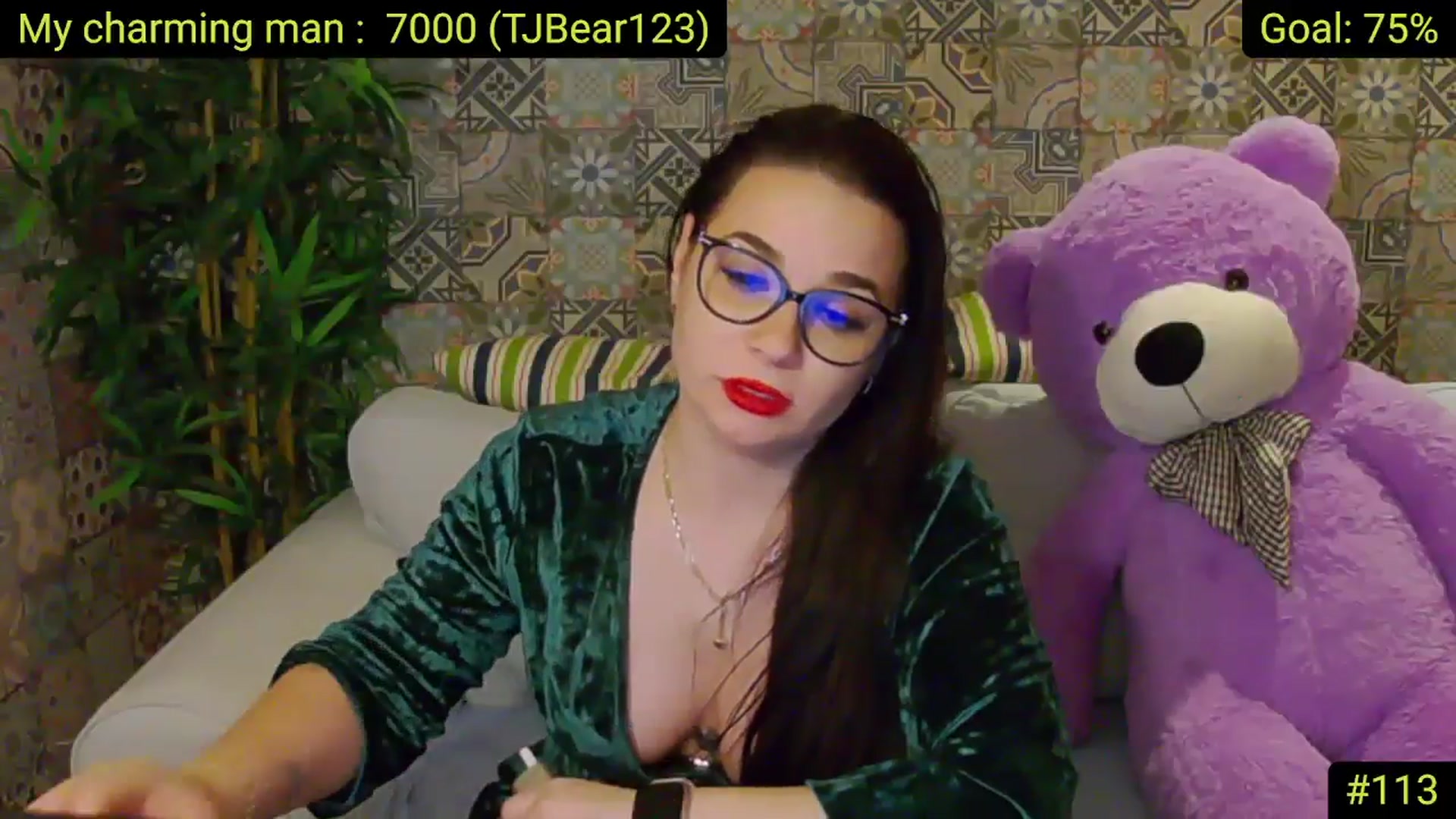 Gallery image thumbnail from AliciaKristal's myfreecams stream on, 05/16/2025, 01:16 image 8 of 20