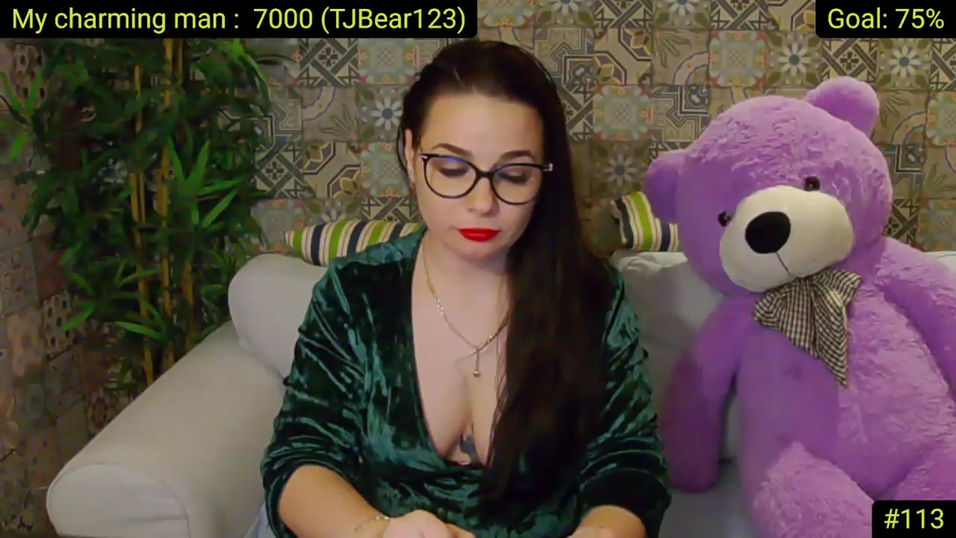 Gallery image thumbnail from AliciaKristal's myfreecams stream on, 05/16/2025, 01:16 image 11 of 20
